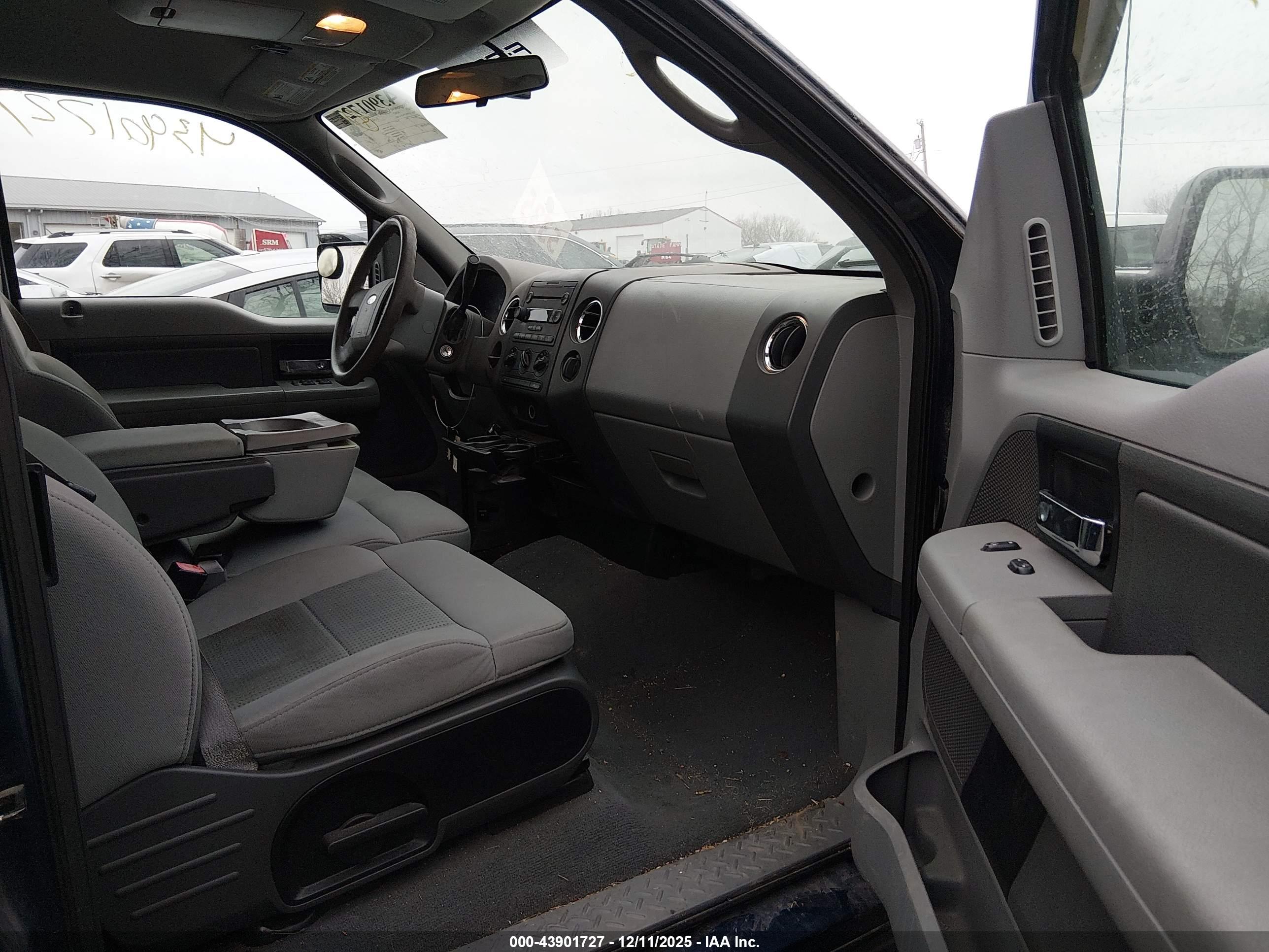 FORD F-150 image 5