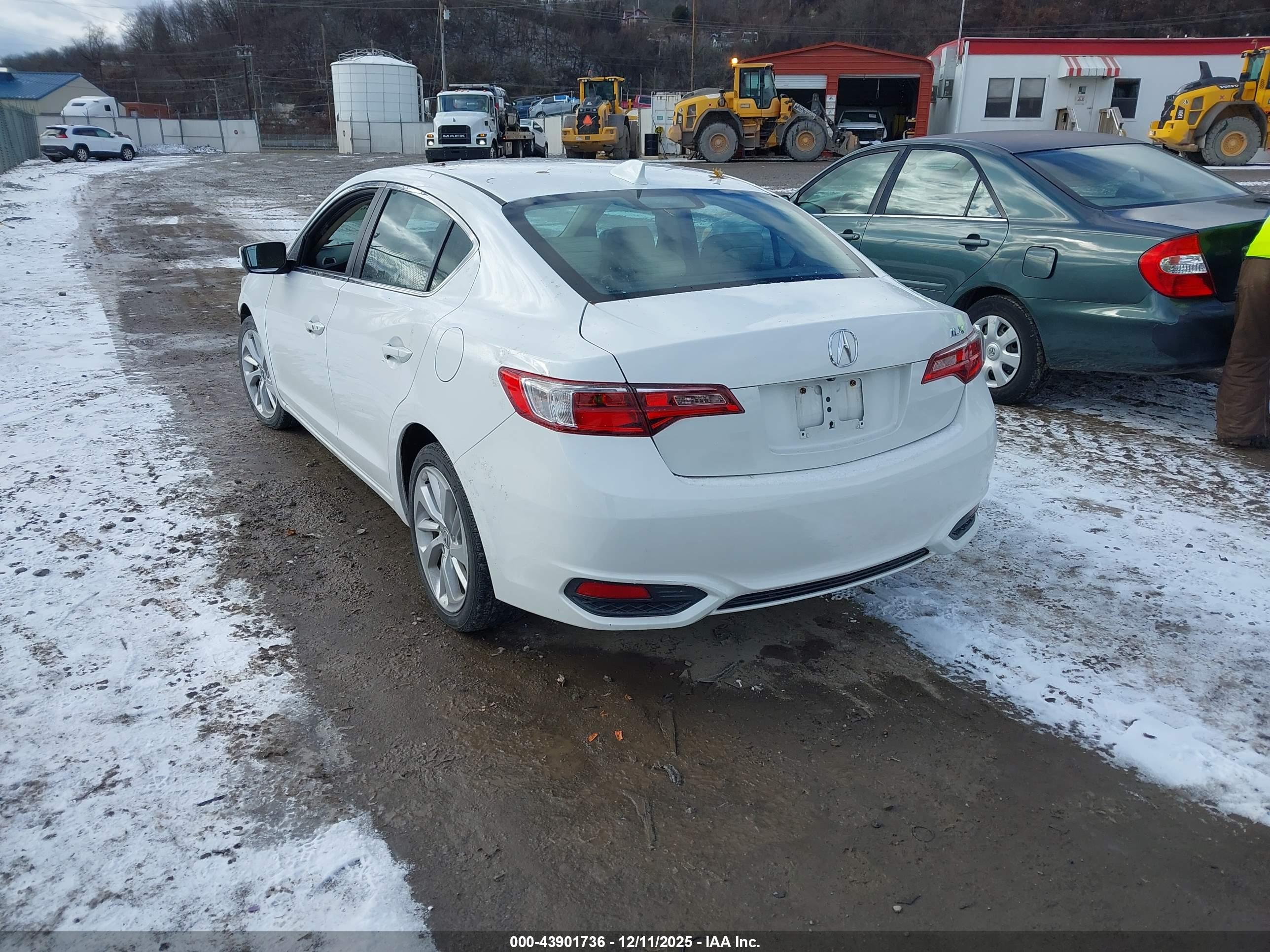 ACURA ILX image 3