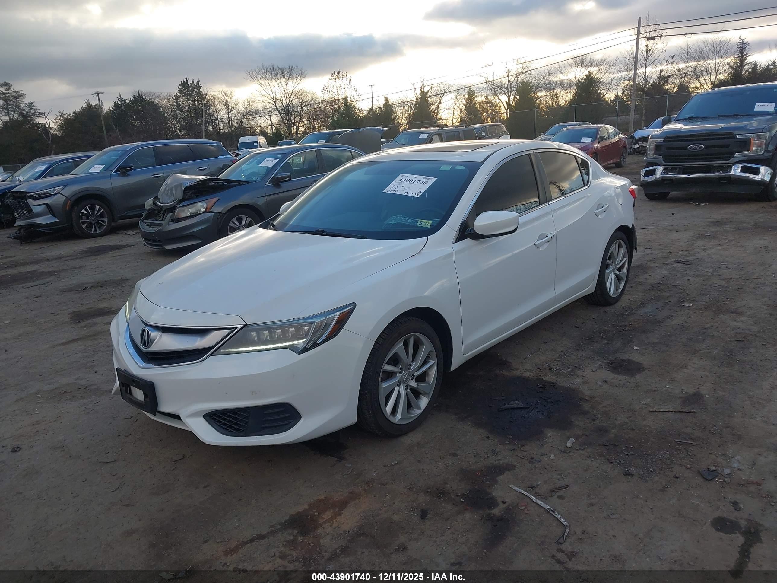 ACURA ILX image 2