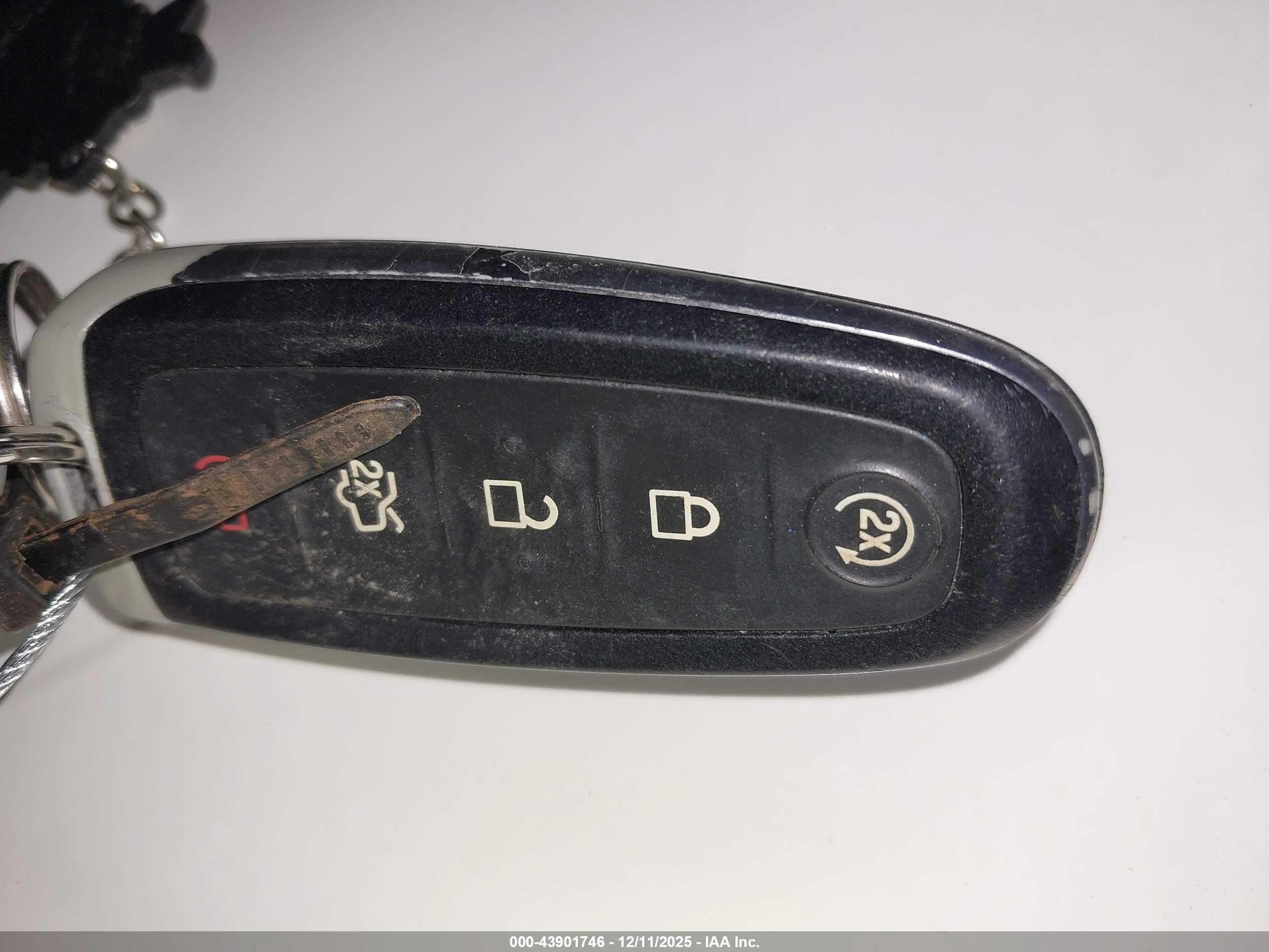FORD EDGE image 11