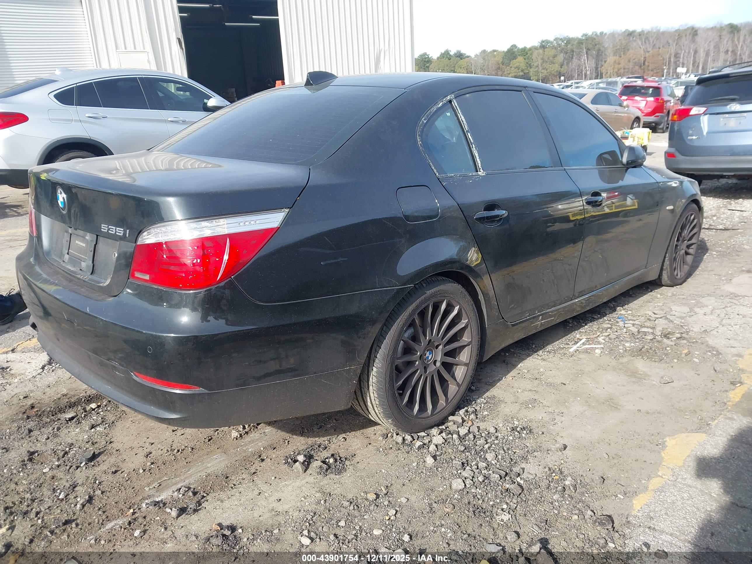 BMW 535I image 4