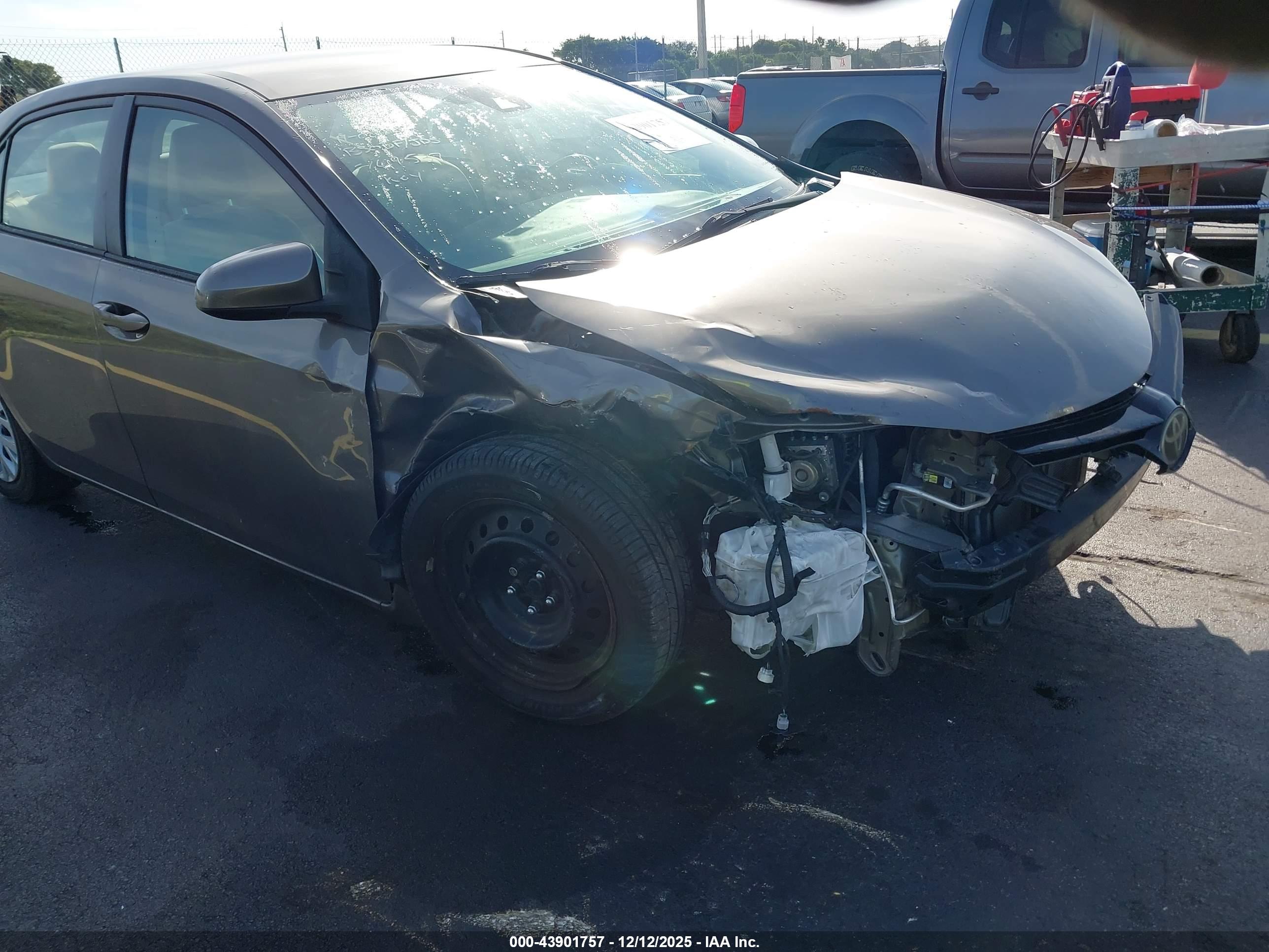 TOYOTA COROLLA image 6
