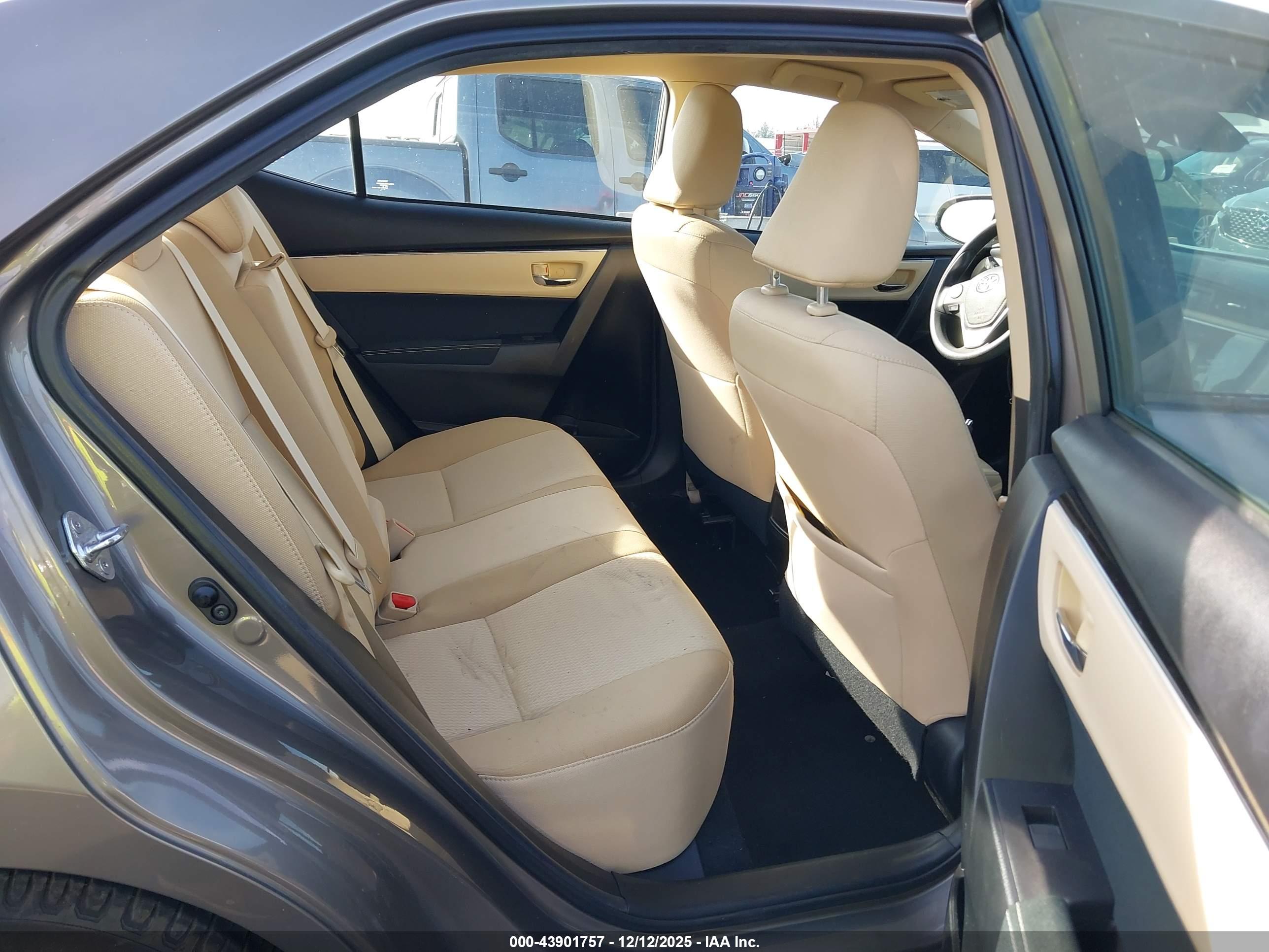 TOYOTA COROLLA image 8
