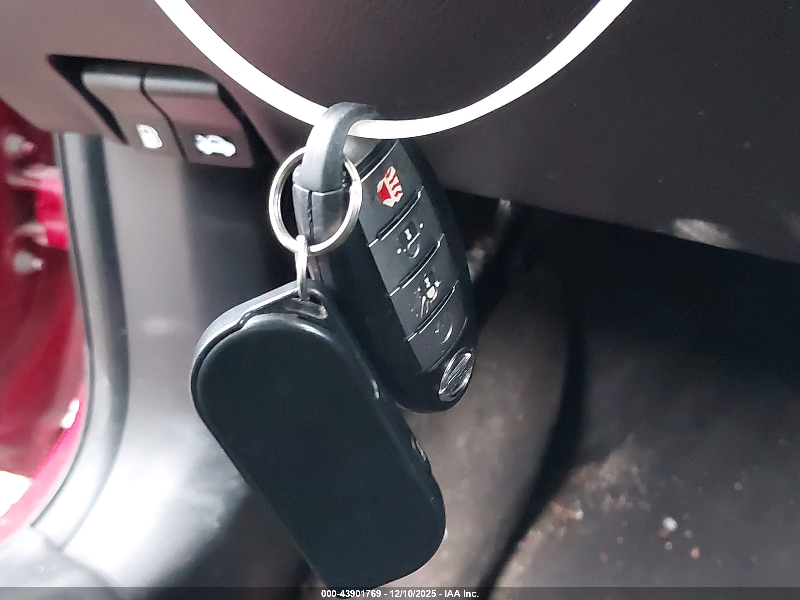 NISSAN ROGUE image 11
