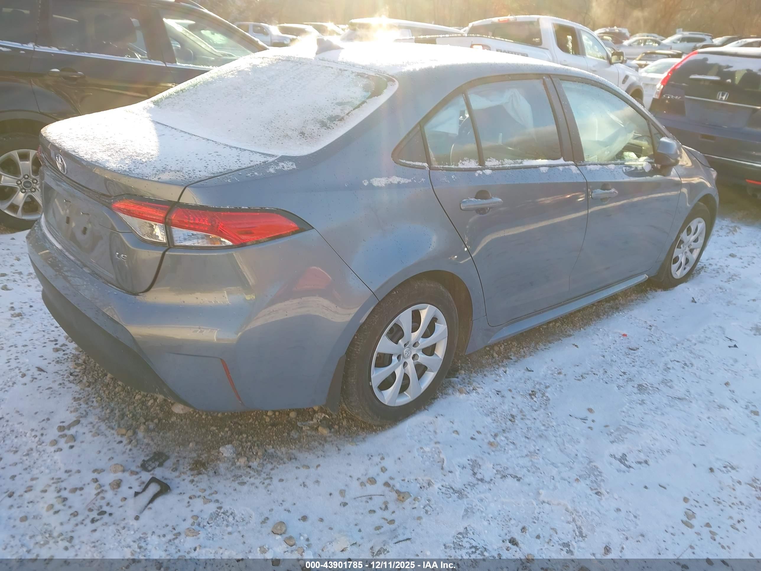 TOYOTA COROLLA image 4