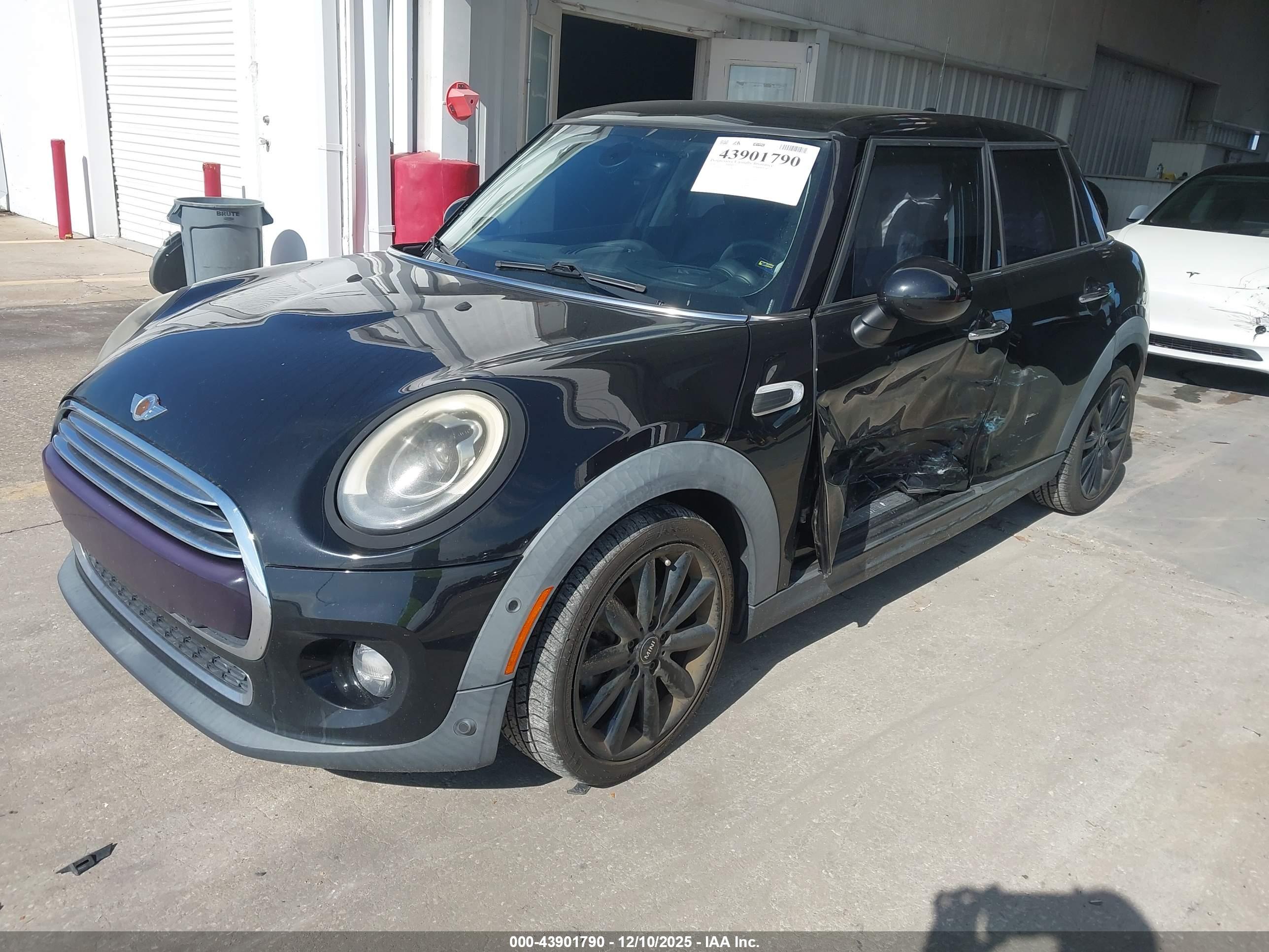 MINI HARDTOP image 2