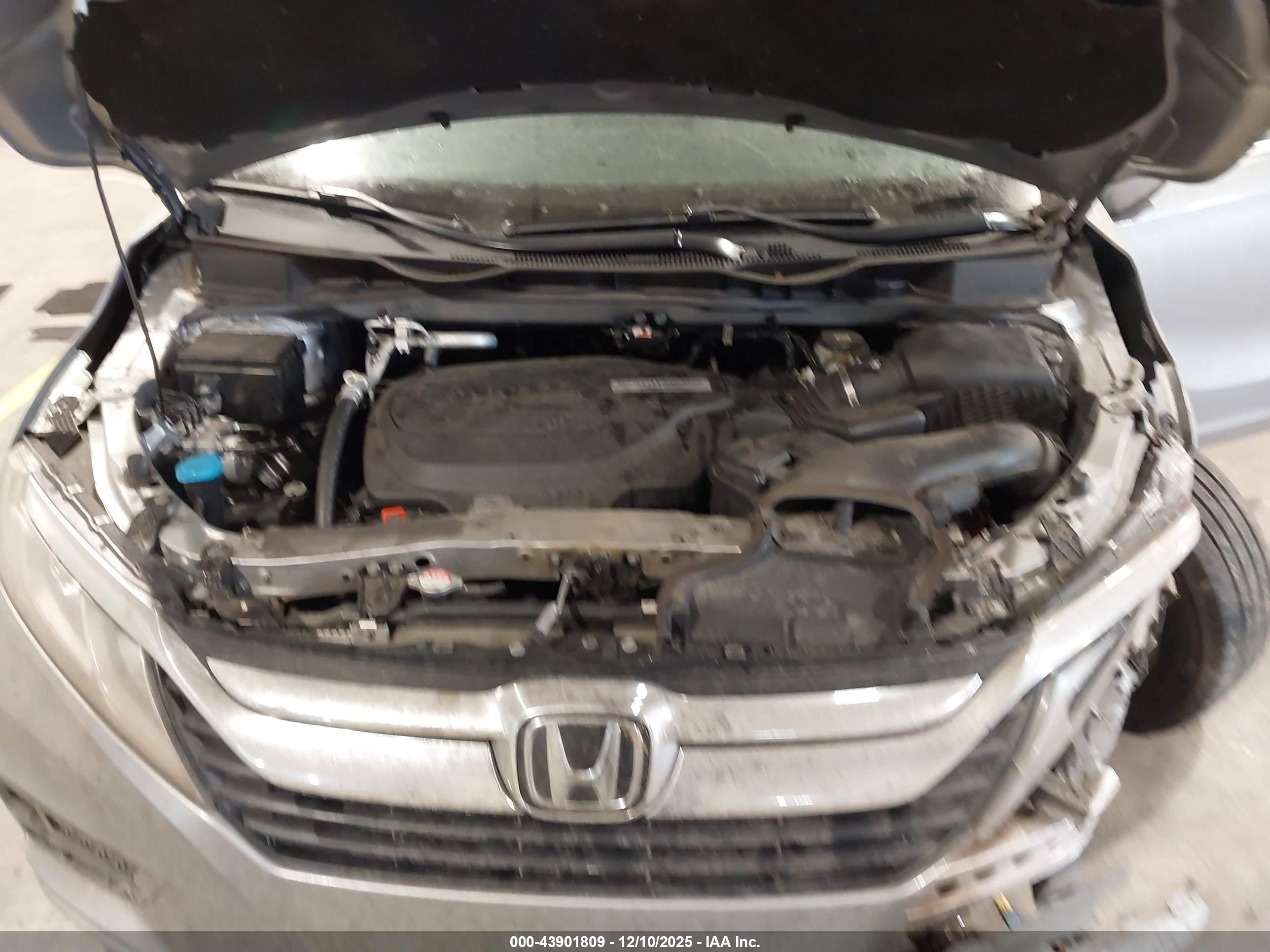 HONDA ODYSSEY image 10