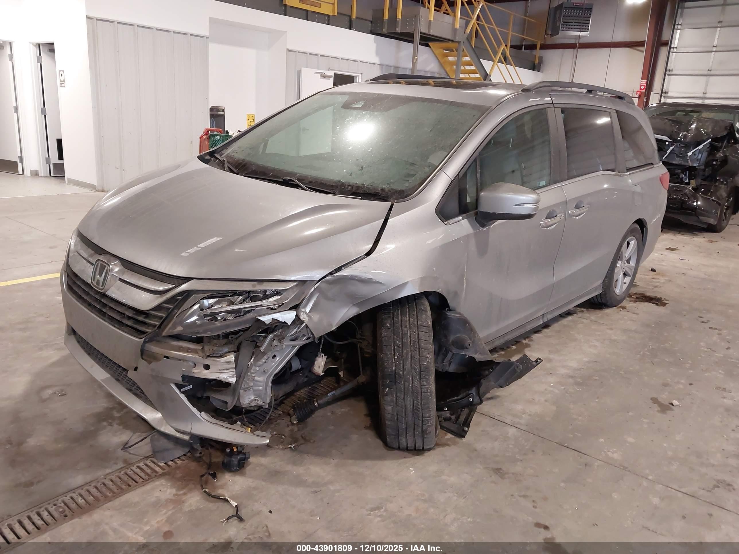 HONDA ODYSSEY image 2