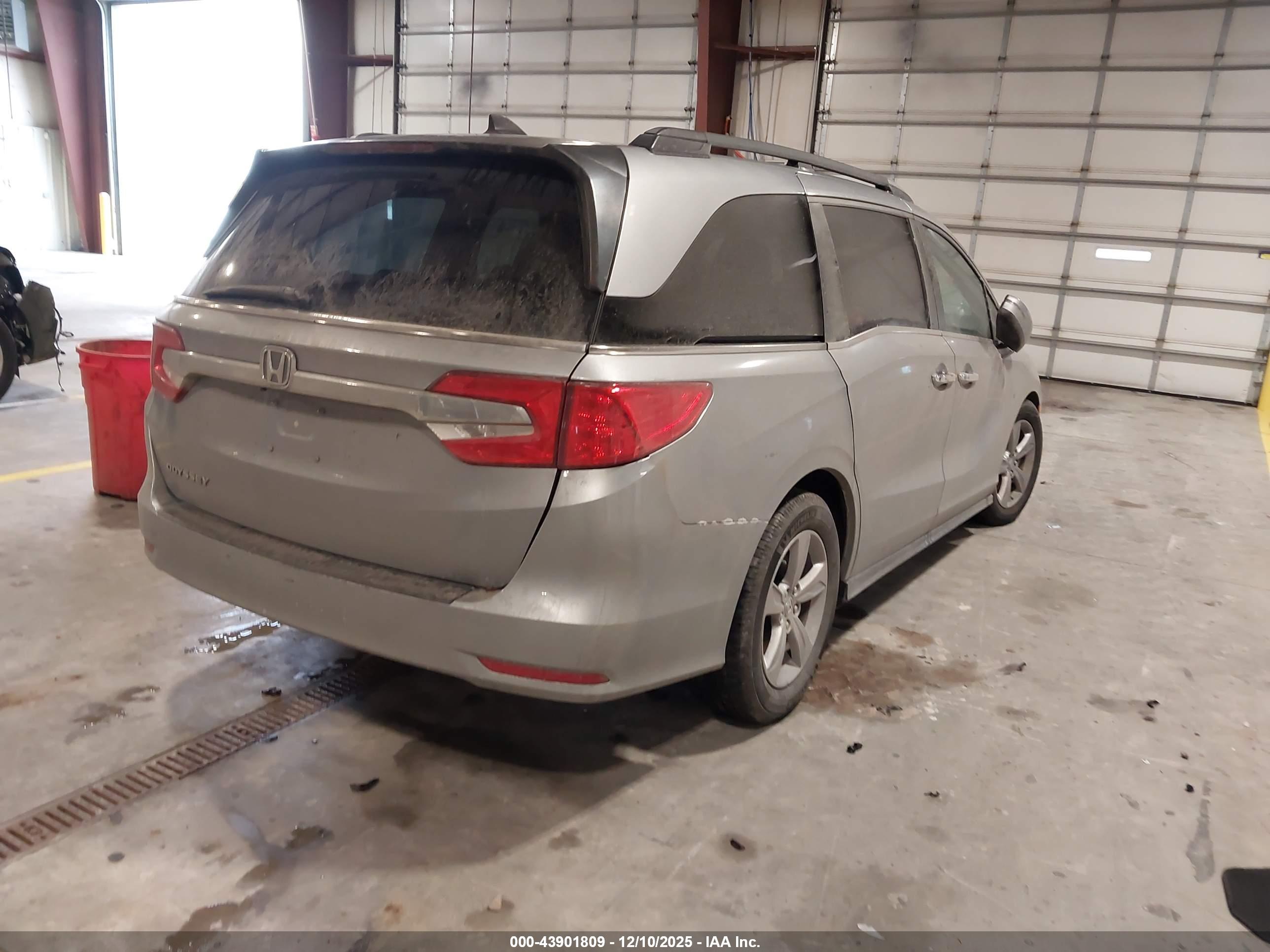 HONDA ODYSSEY image 4