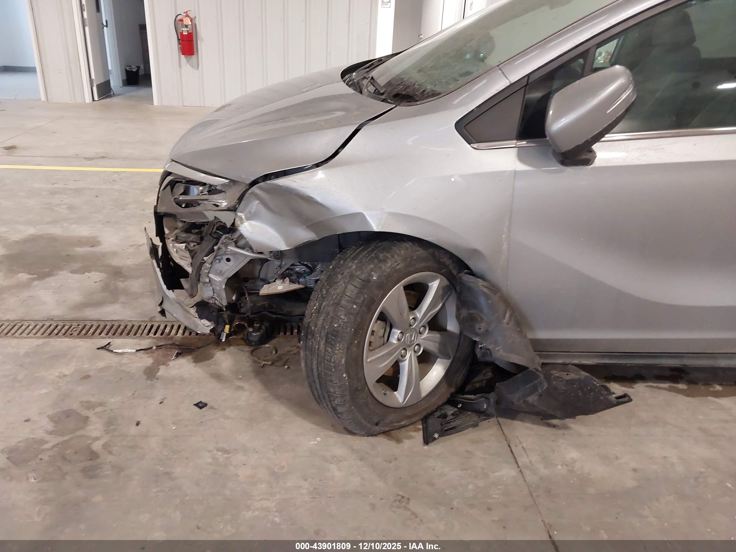 HONDA ODYSSEY image 6
