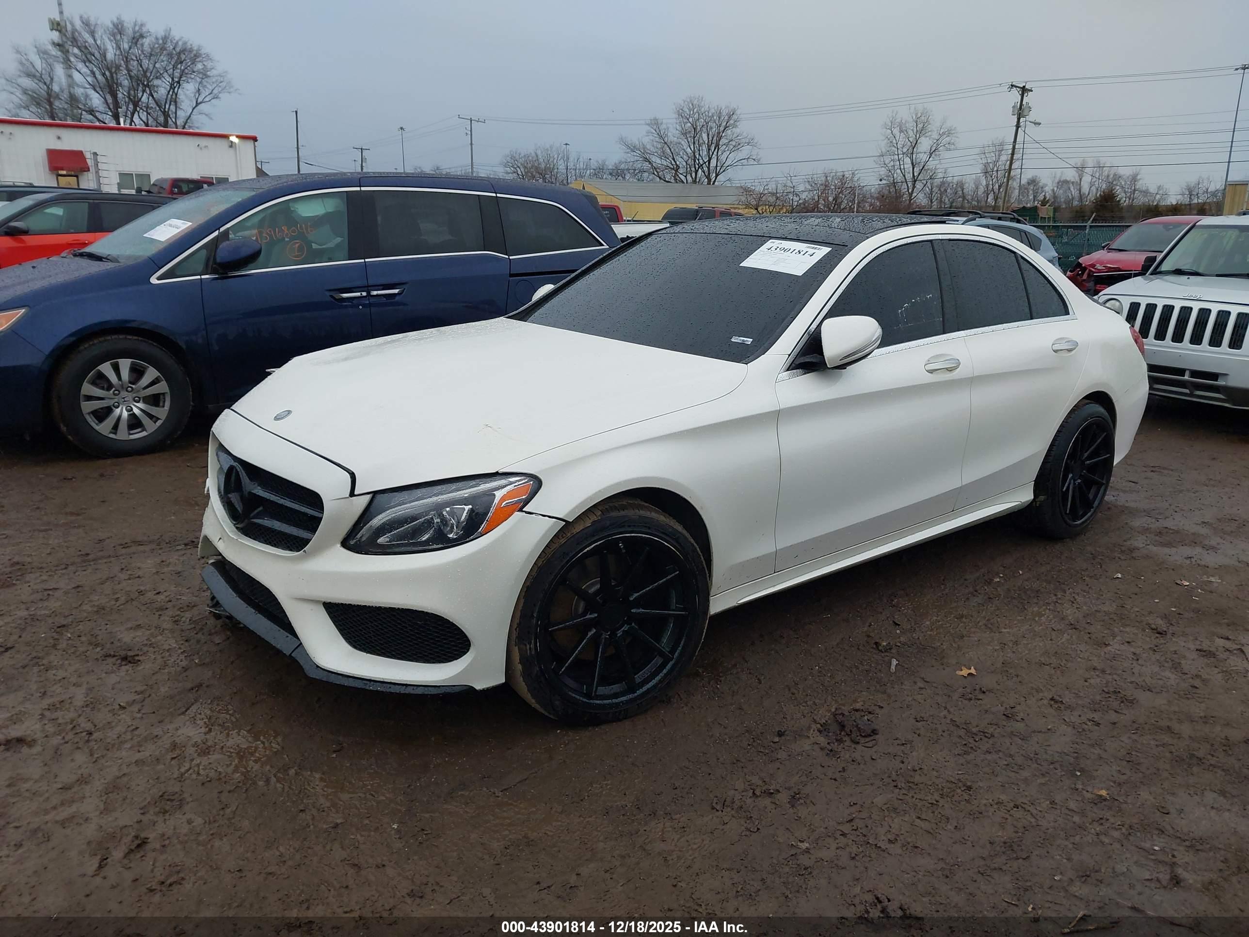 MERCEDES-BENZ C image 2