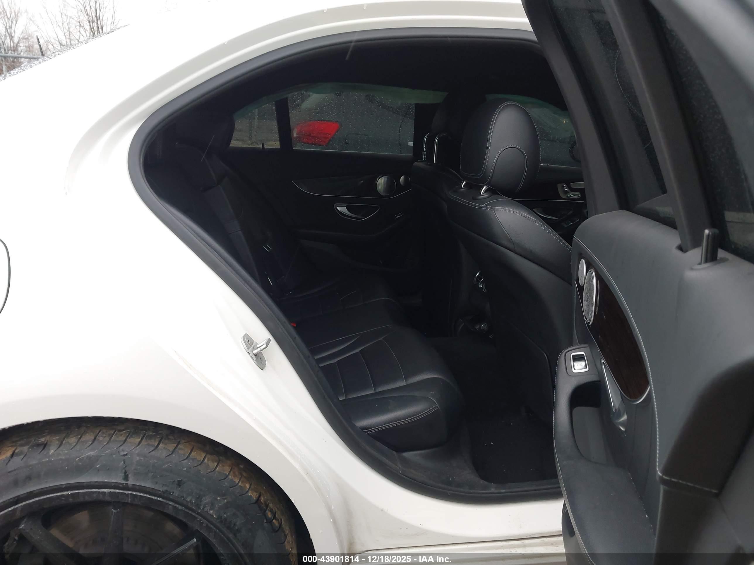 MERCEDES-BENZ C image 8