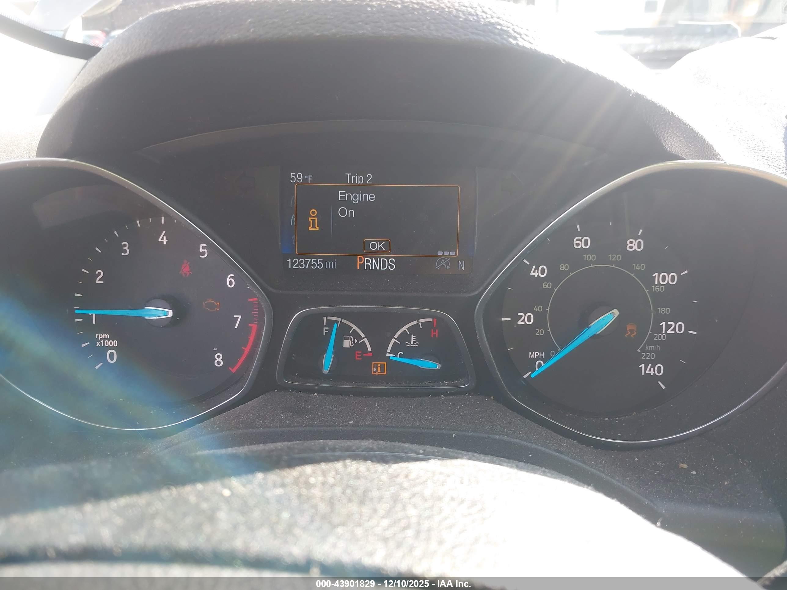 FORD ESCAPE image 7
