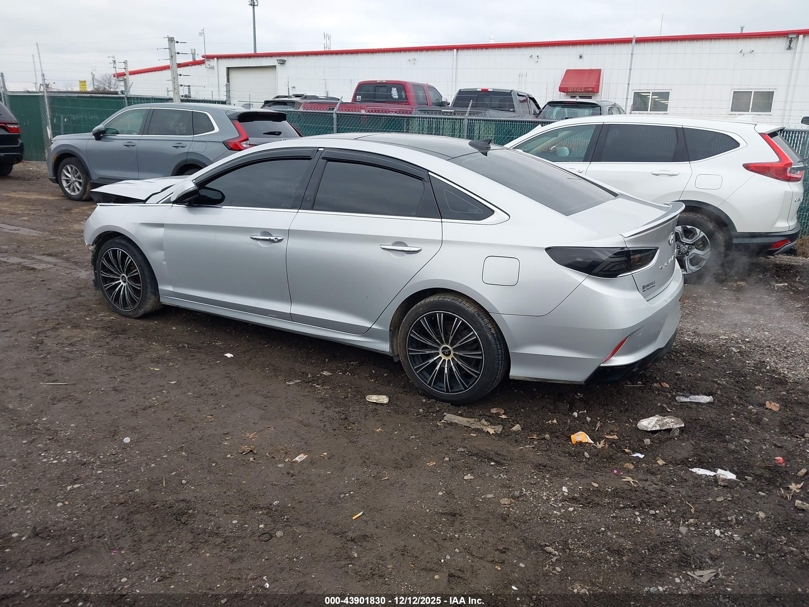 HYUNDAI SONATA image 3