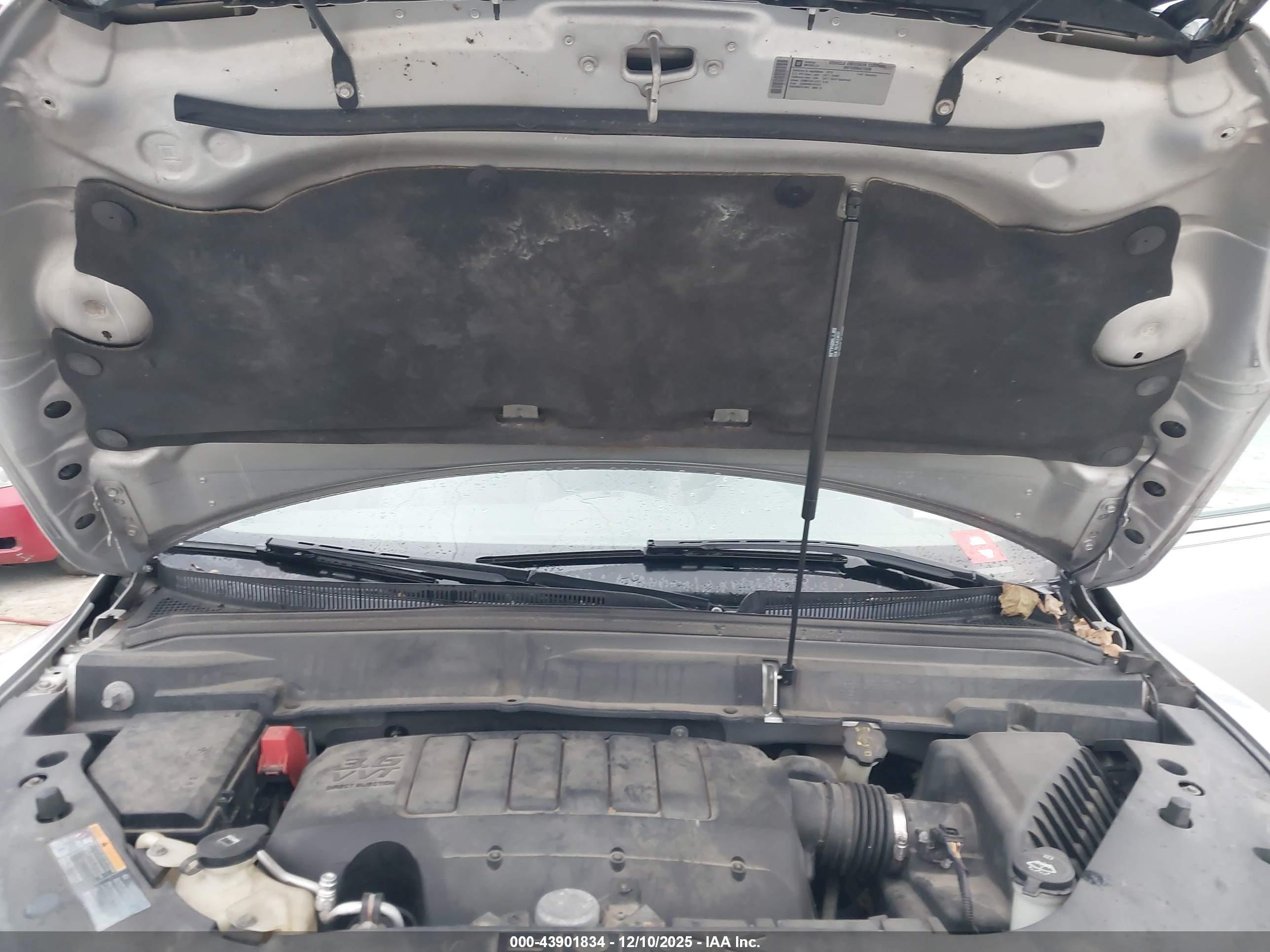 BUICK ENCLAVE image 10