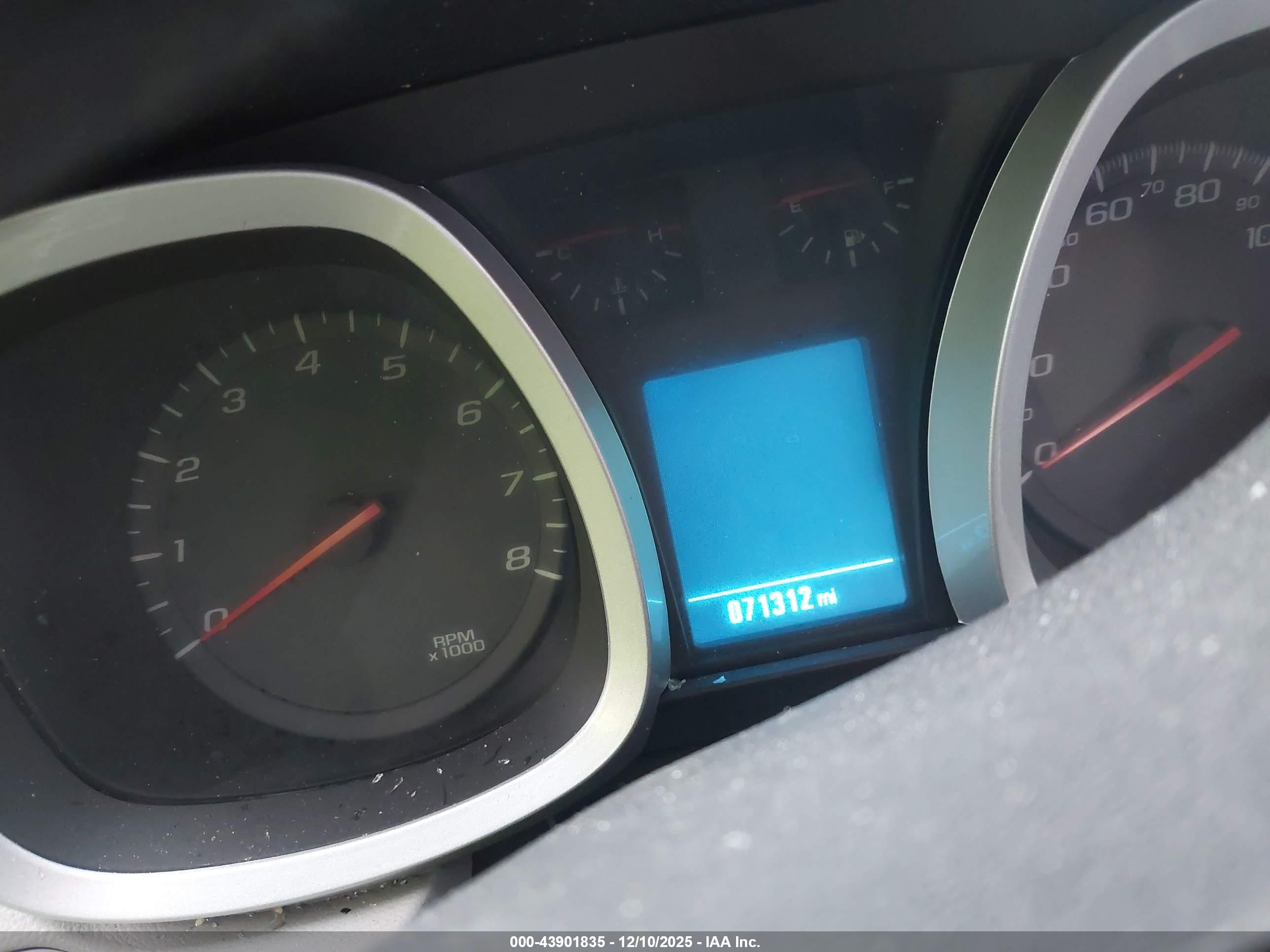 CHEVROLET EQUINOX image 7