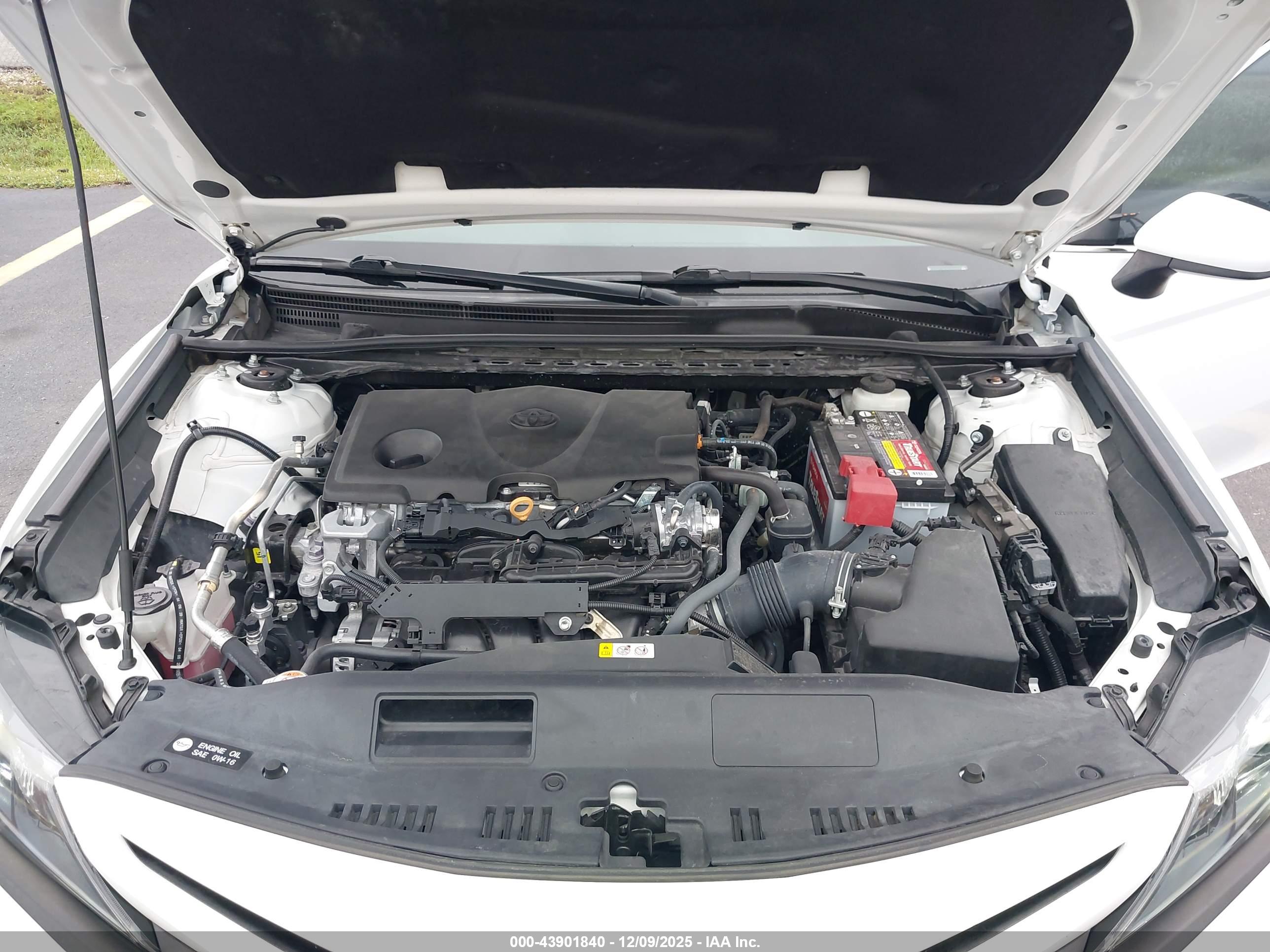 TOYOTA CAMRY image 10