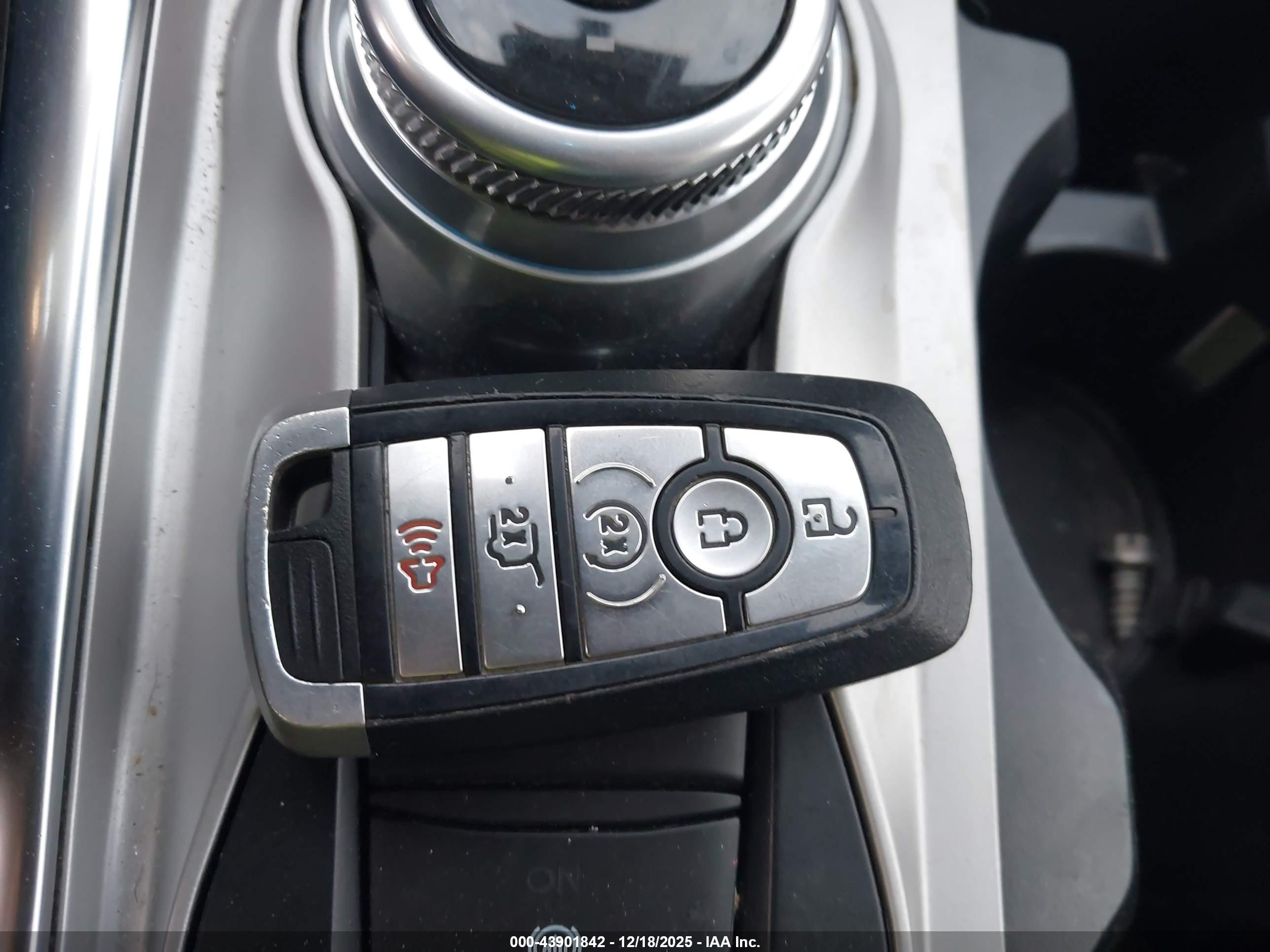 FORD EXPLORER image 11