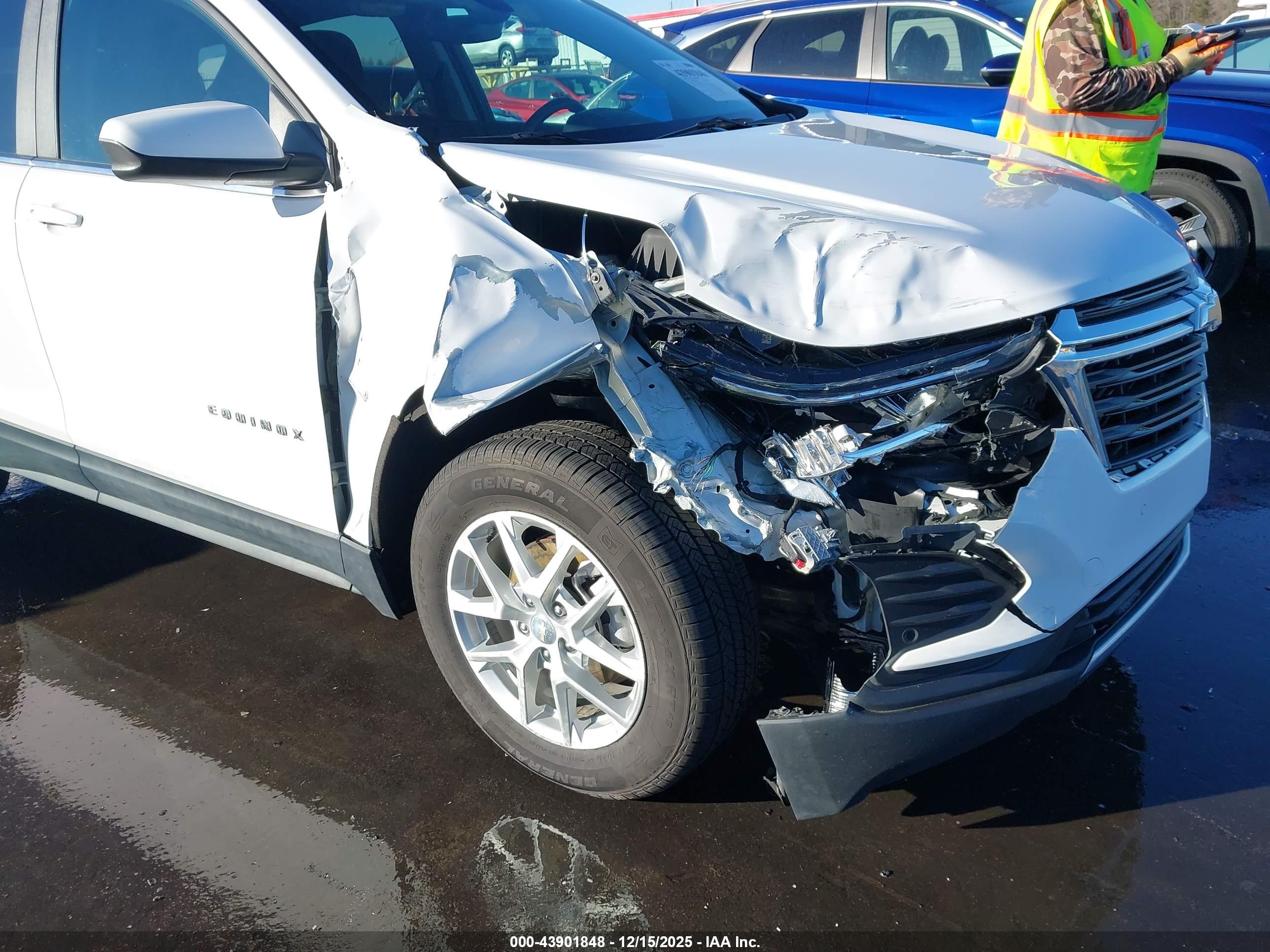 CHEVROLET EQUINOX image 6