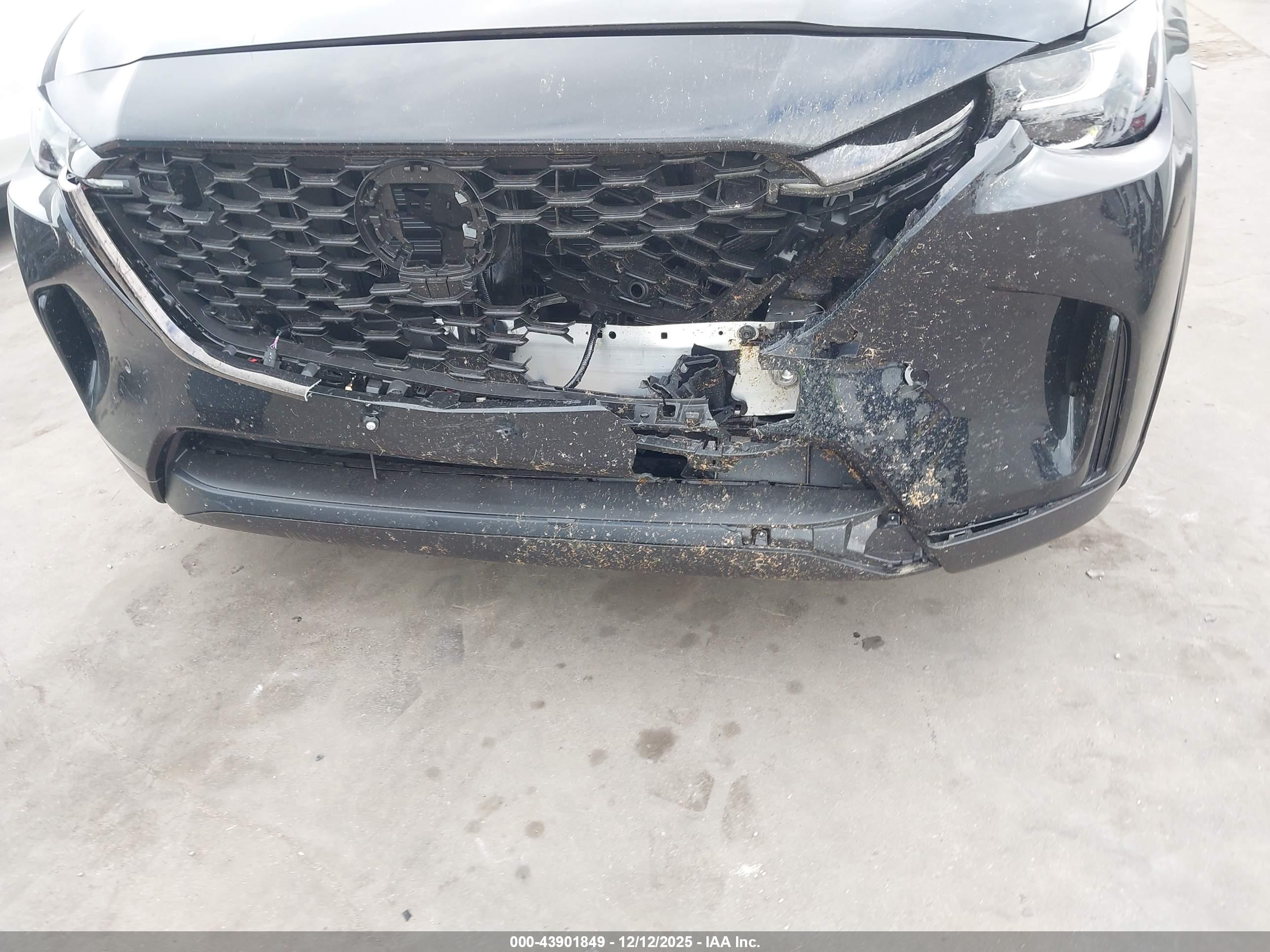 MAZDA CX-90 image 6