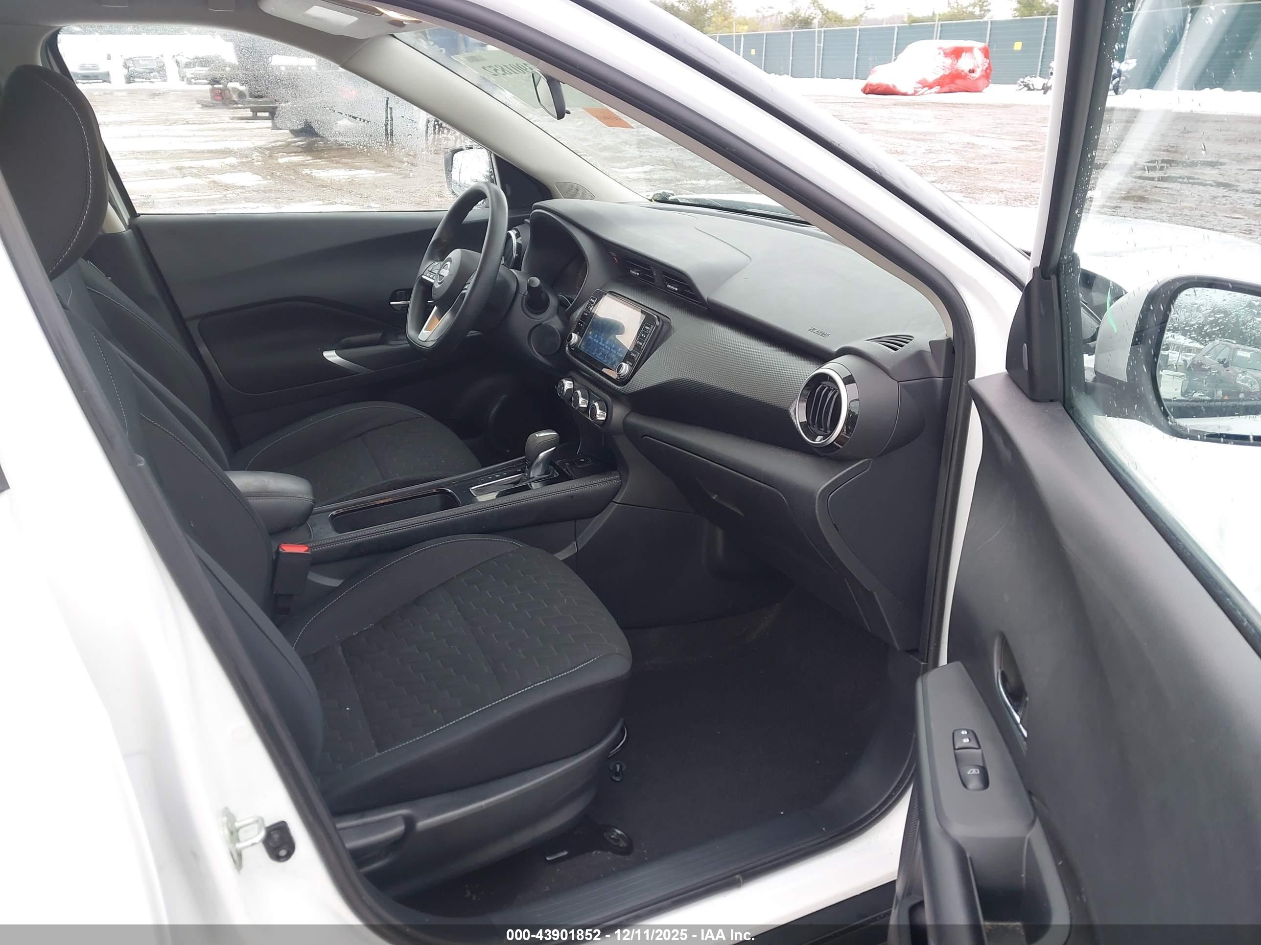 NISSAN KICKS image 5