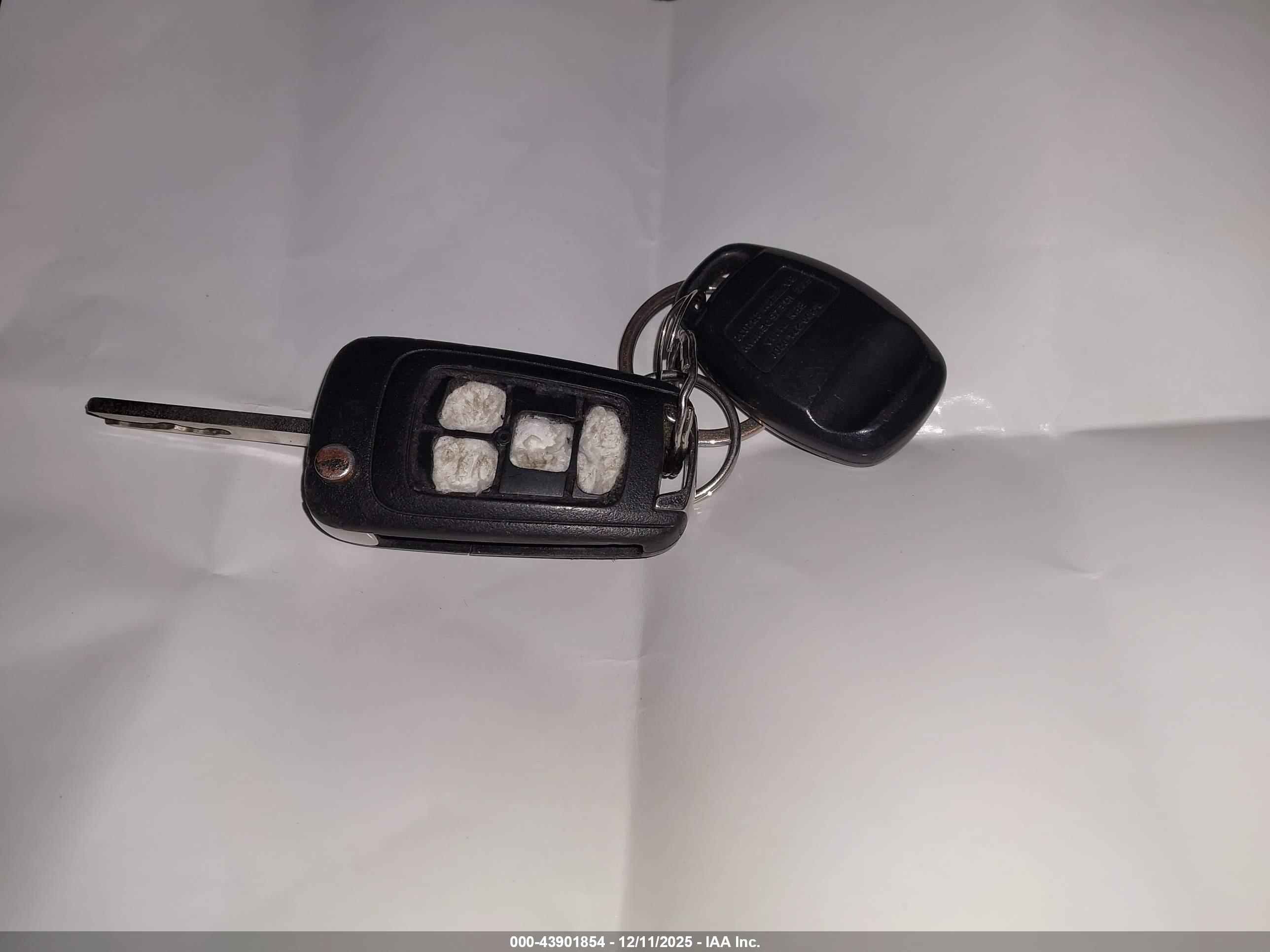GMC TERRAIN image 11