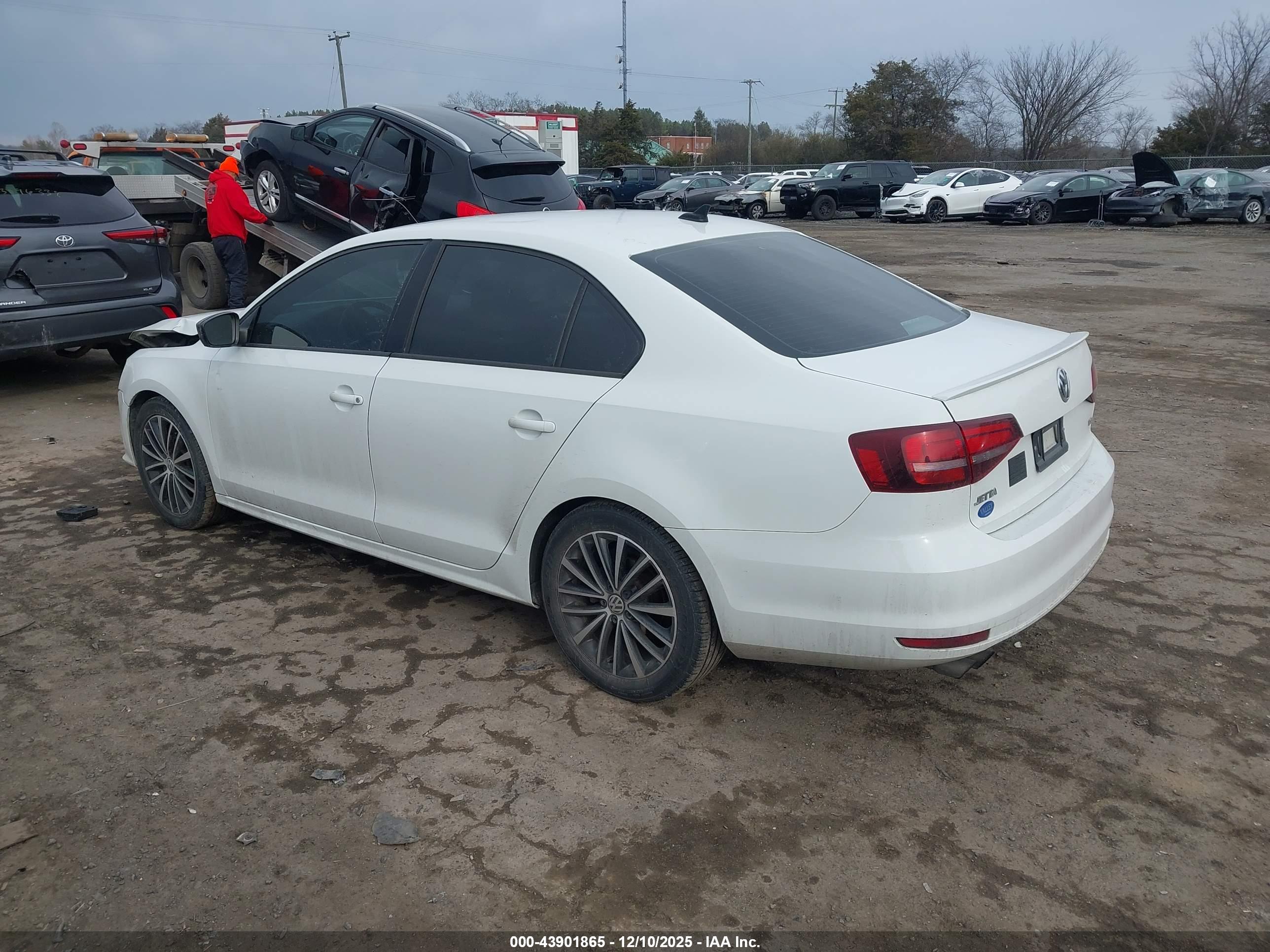 VOLKSWAGEN JETTA image 3