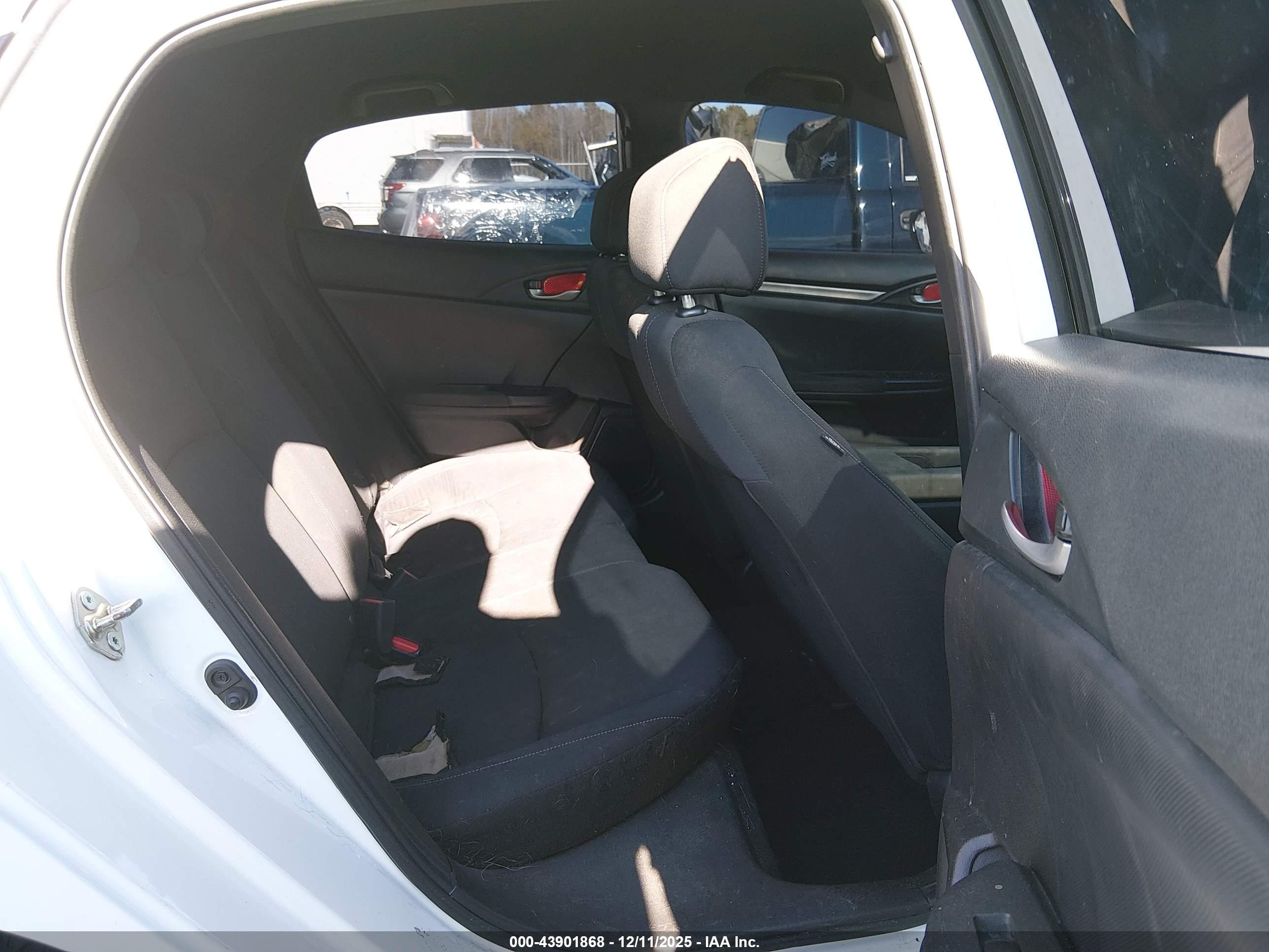 HONDA CIVIC image 8