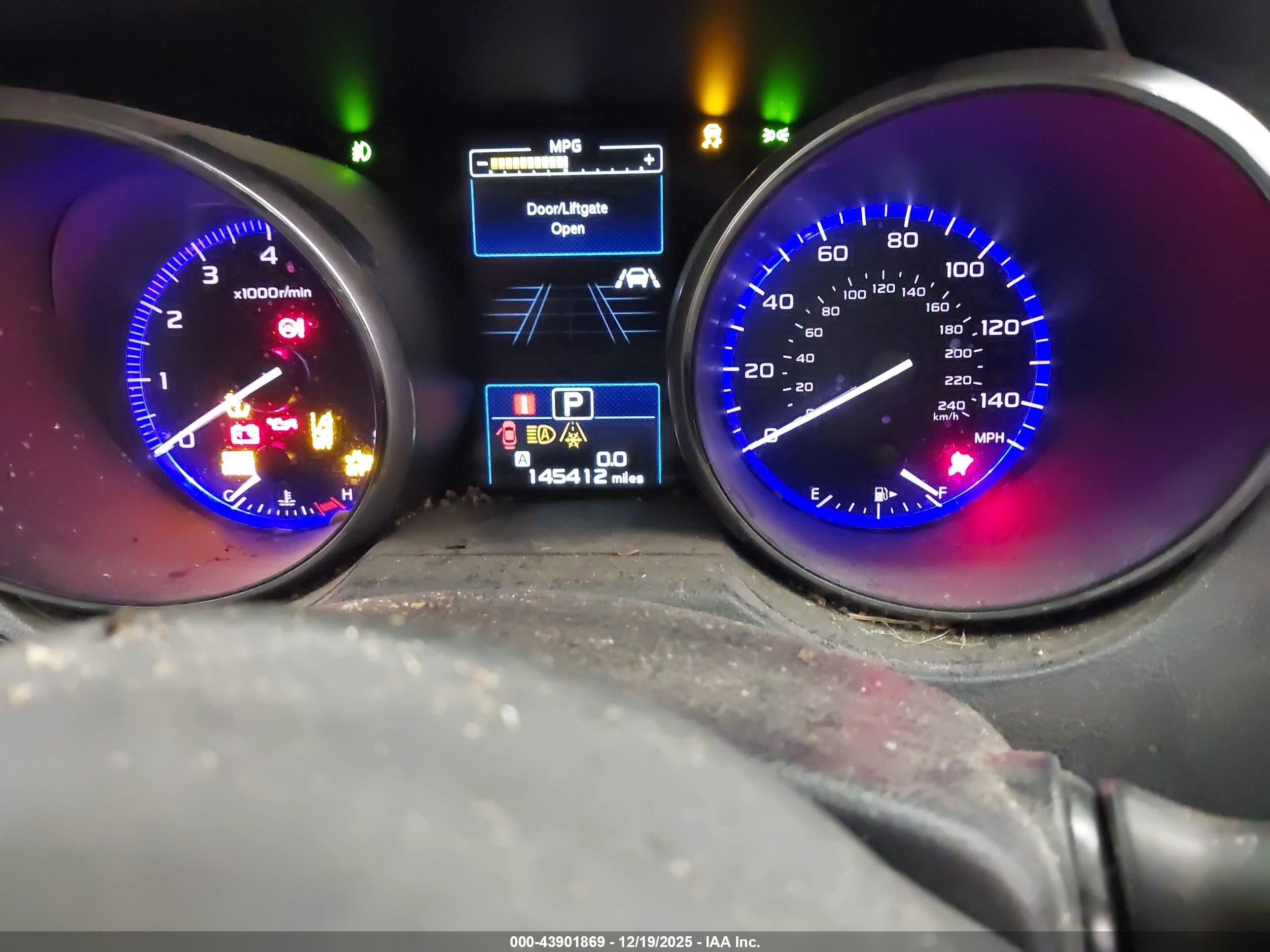 SUBARU OUTBACK image 7