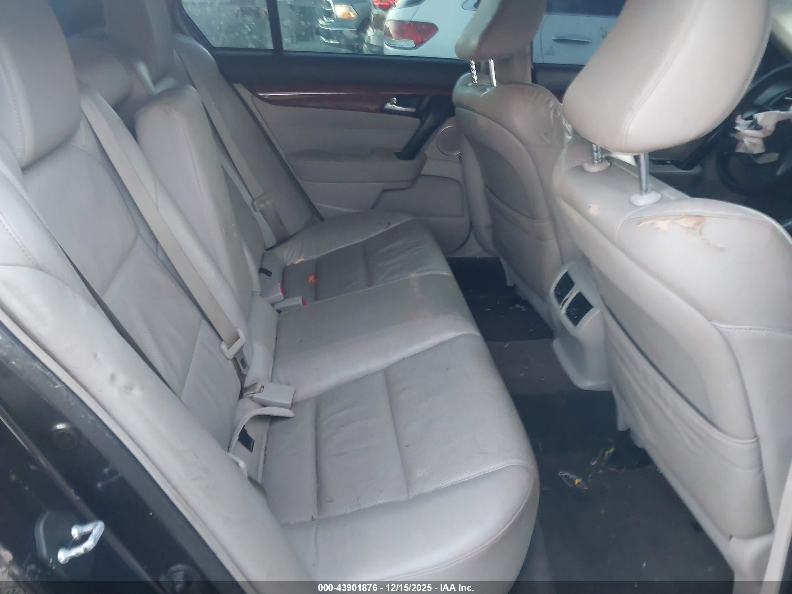 ACURA TL image 8