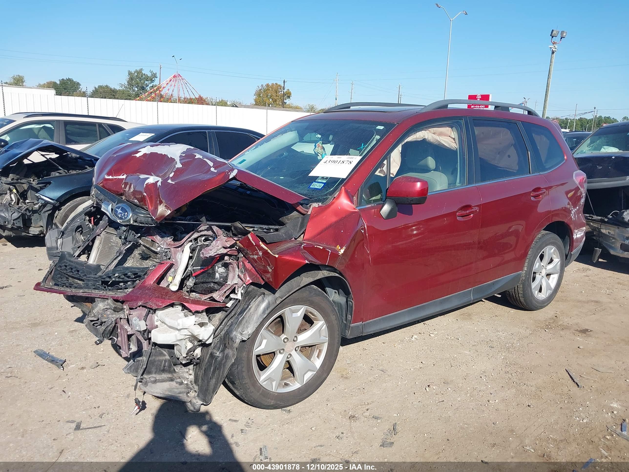 SUBARU FORESTER image 6