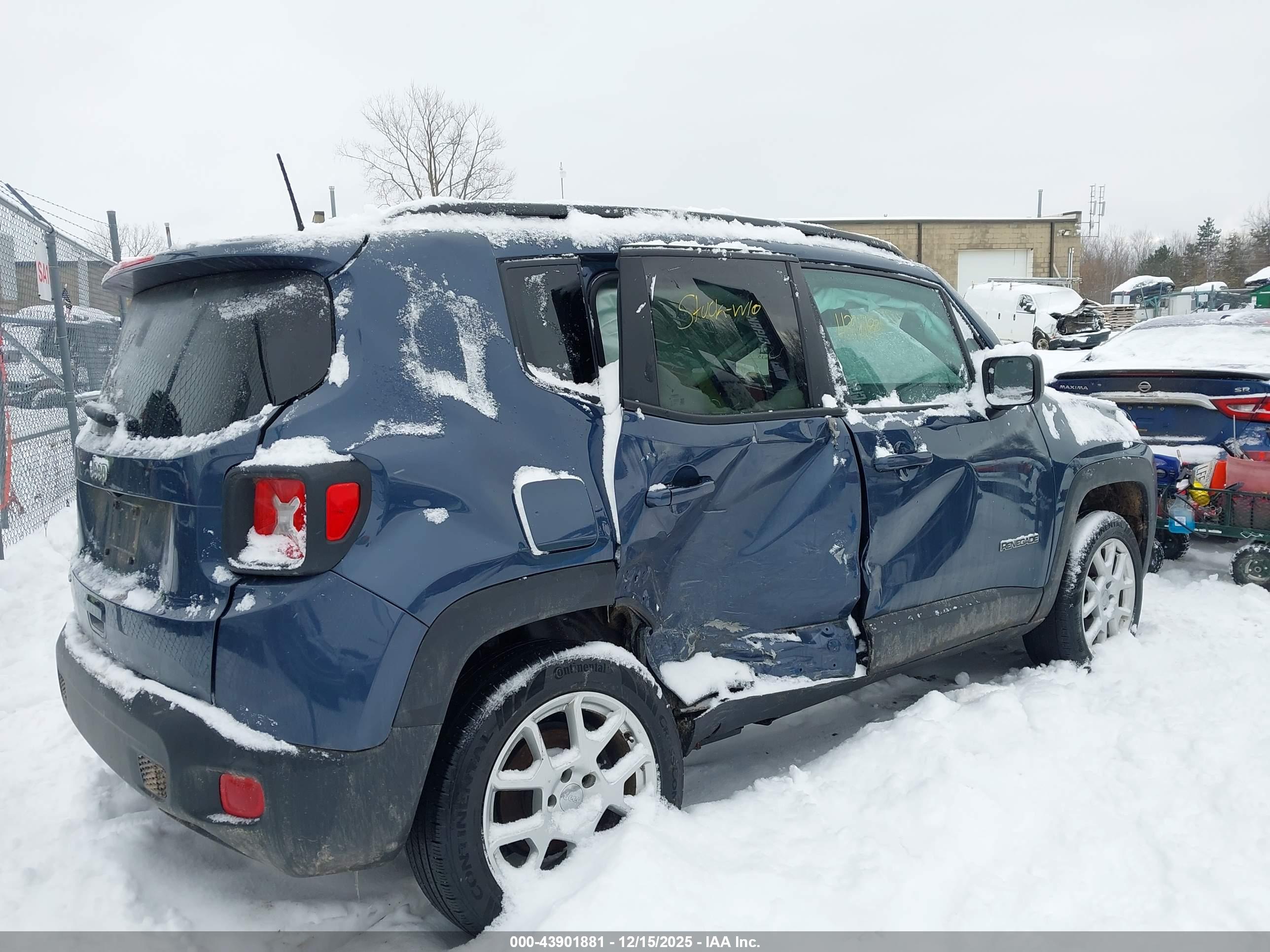 JEEP RENEGADE image 6