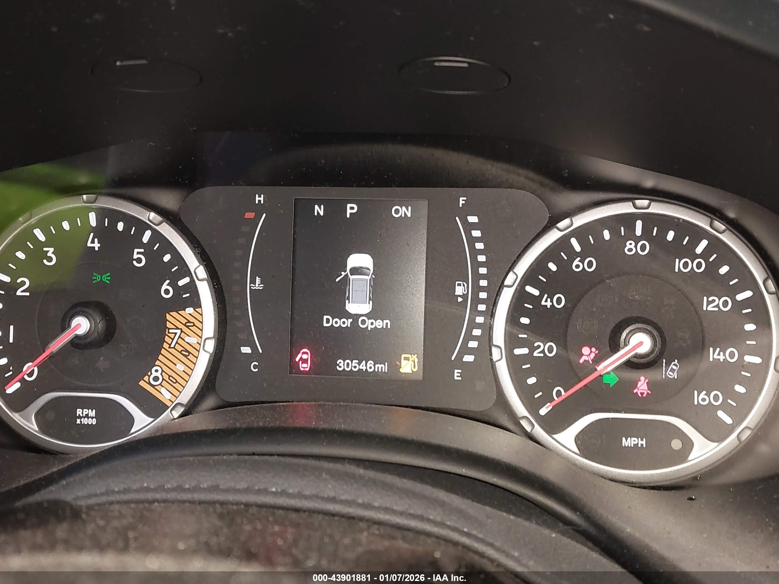 JEEP RENEGADE image 7