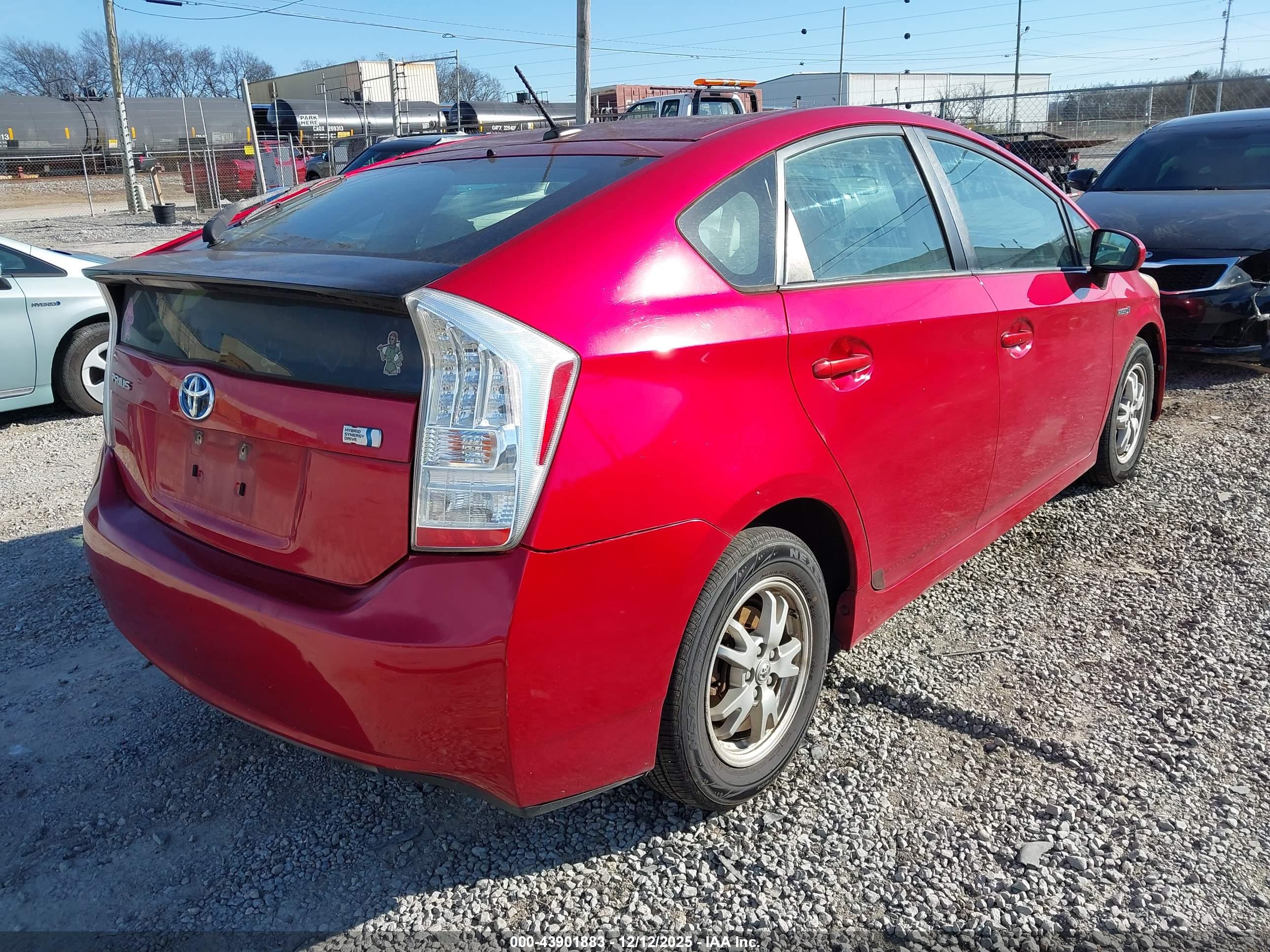 TOYOTA PRIUS image 4