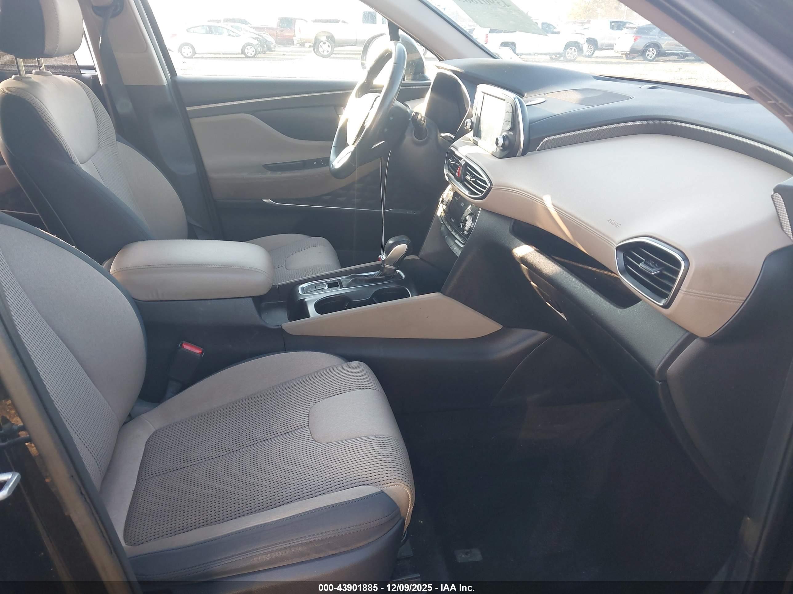 HYUNDAI SANTA image 5