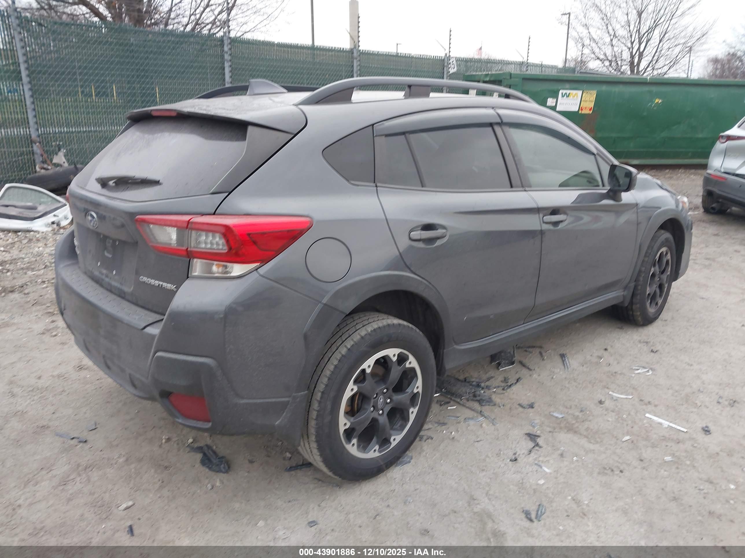 SUBARU CROSSTREK image 4