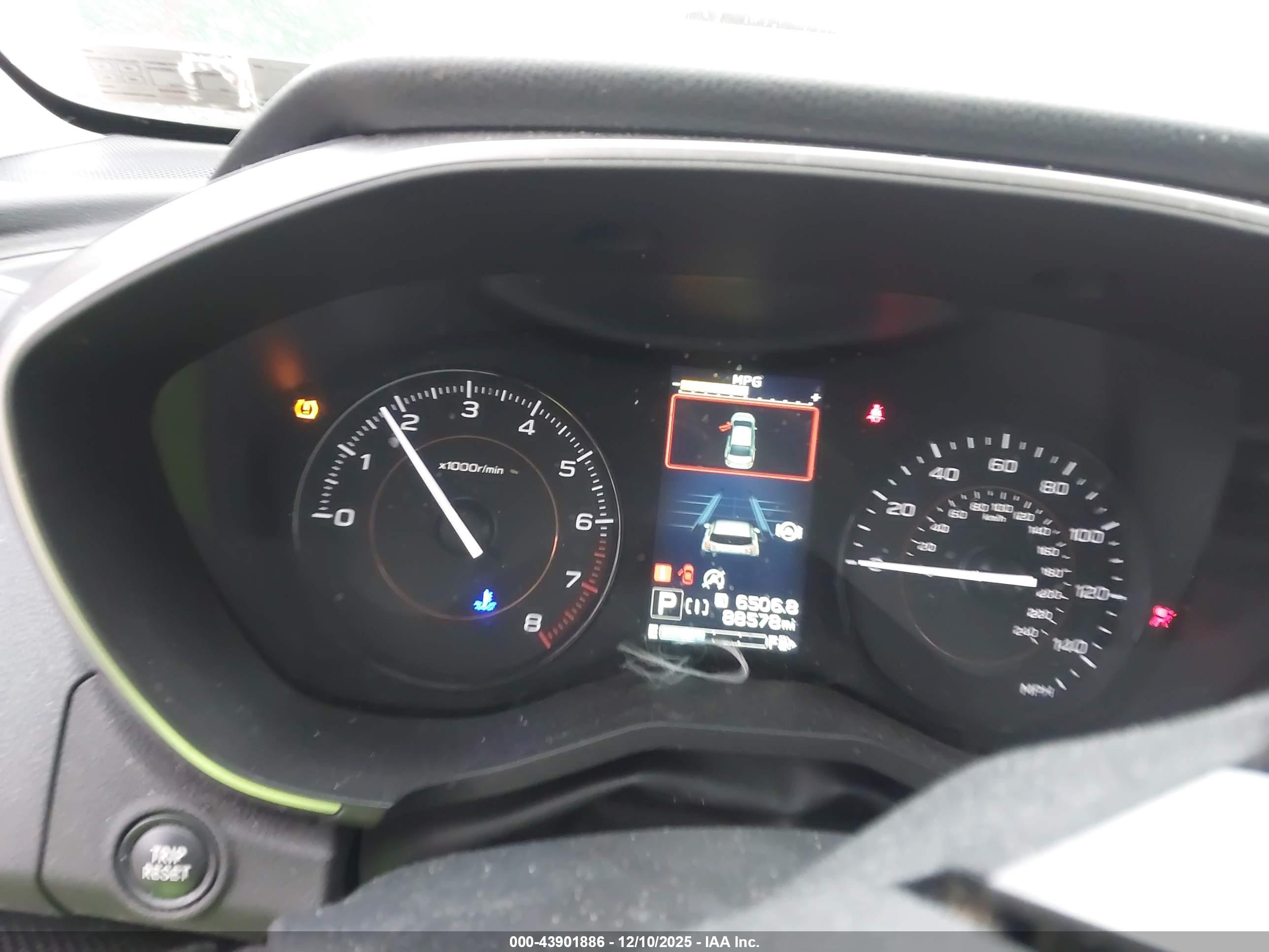 SUBARU CROSSTREK image 7
