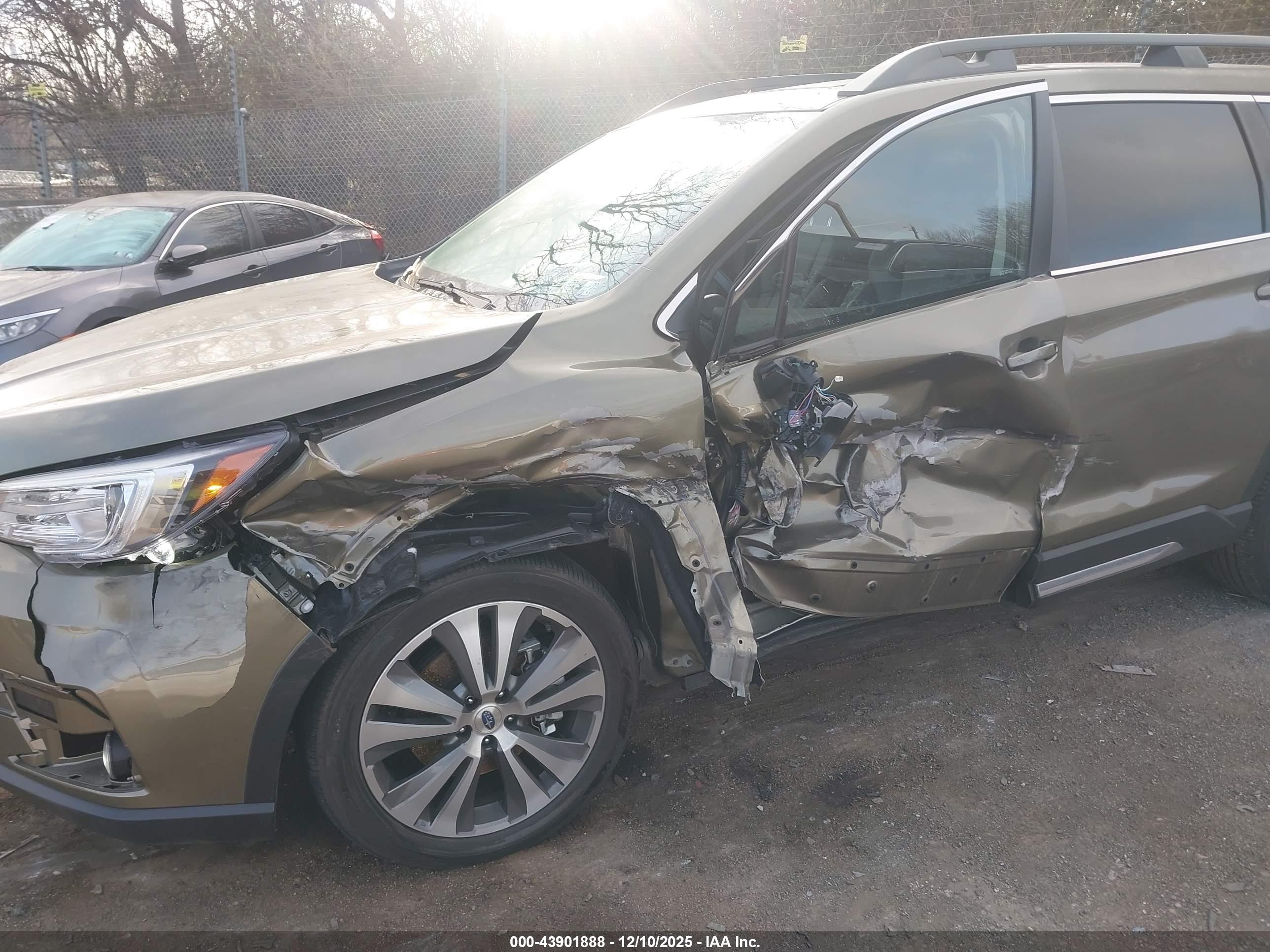 SUBARU ASCENT image 6