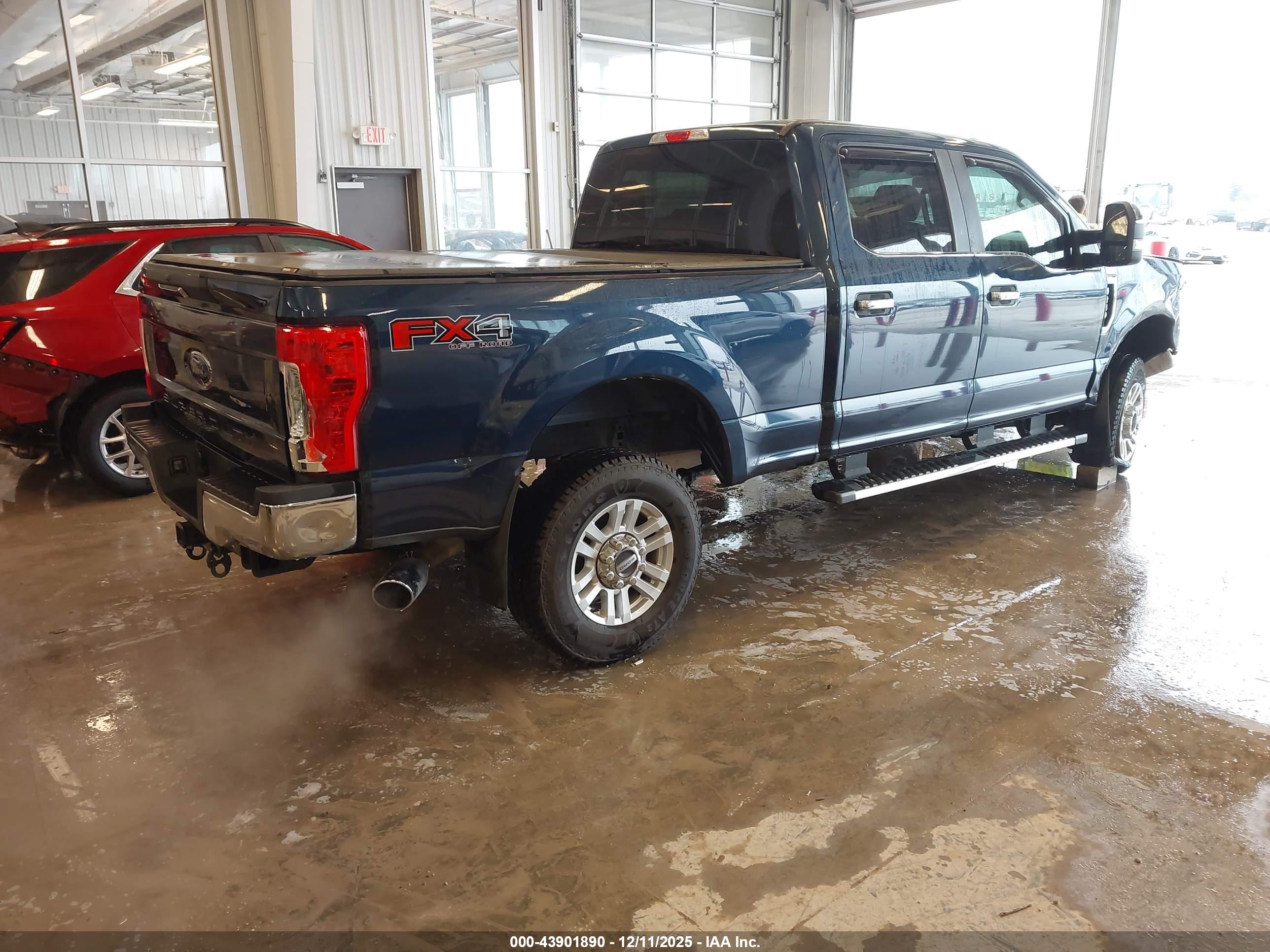 FORD F-250 image 4