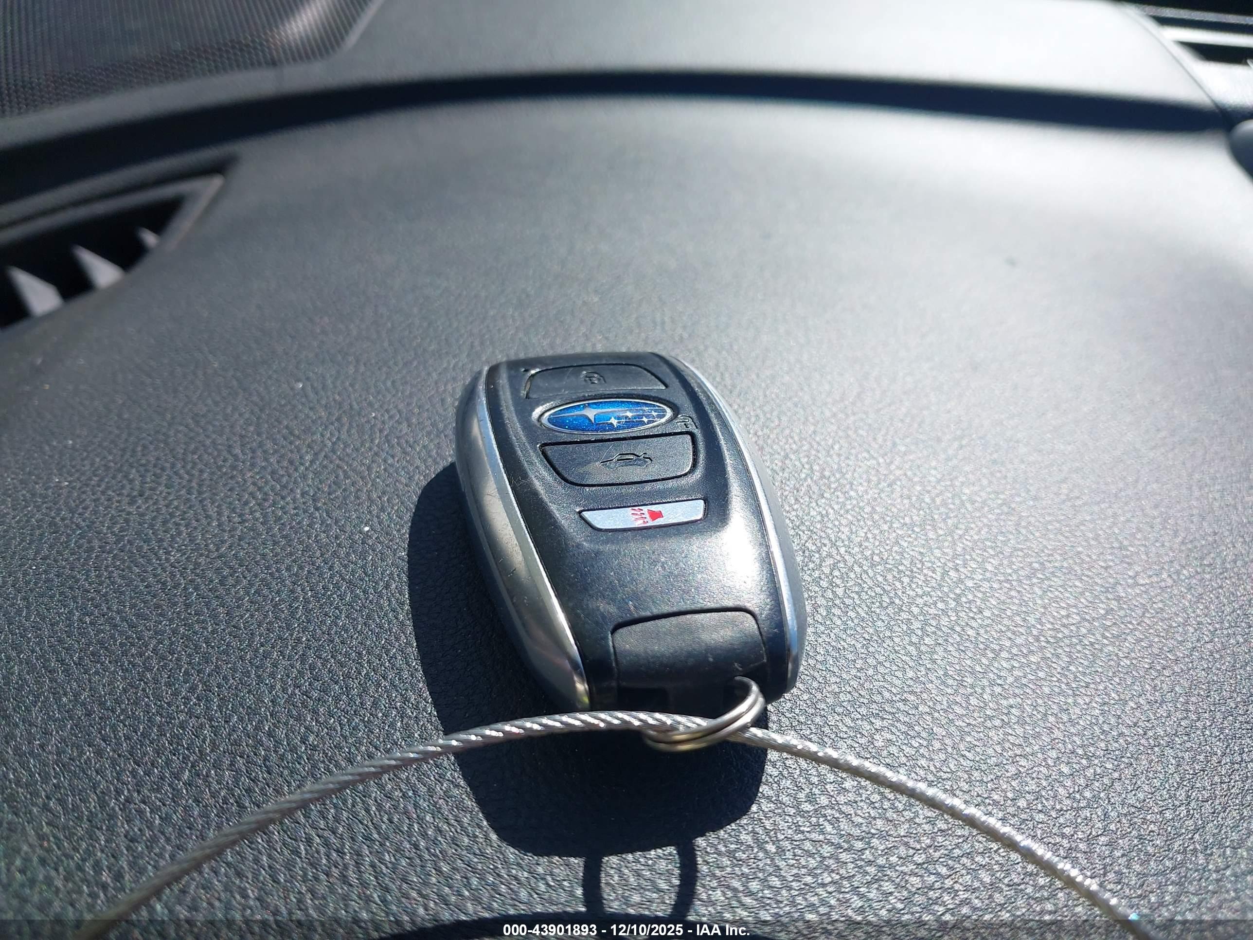 SUBARU FORESTER image 11