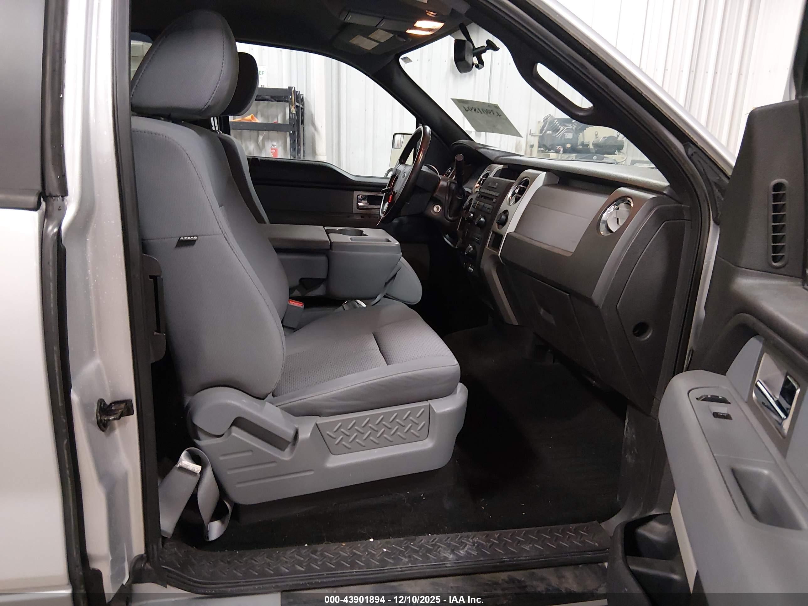 FORD F-150 image 5