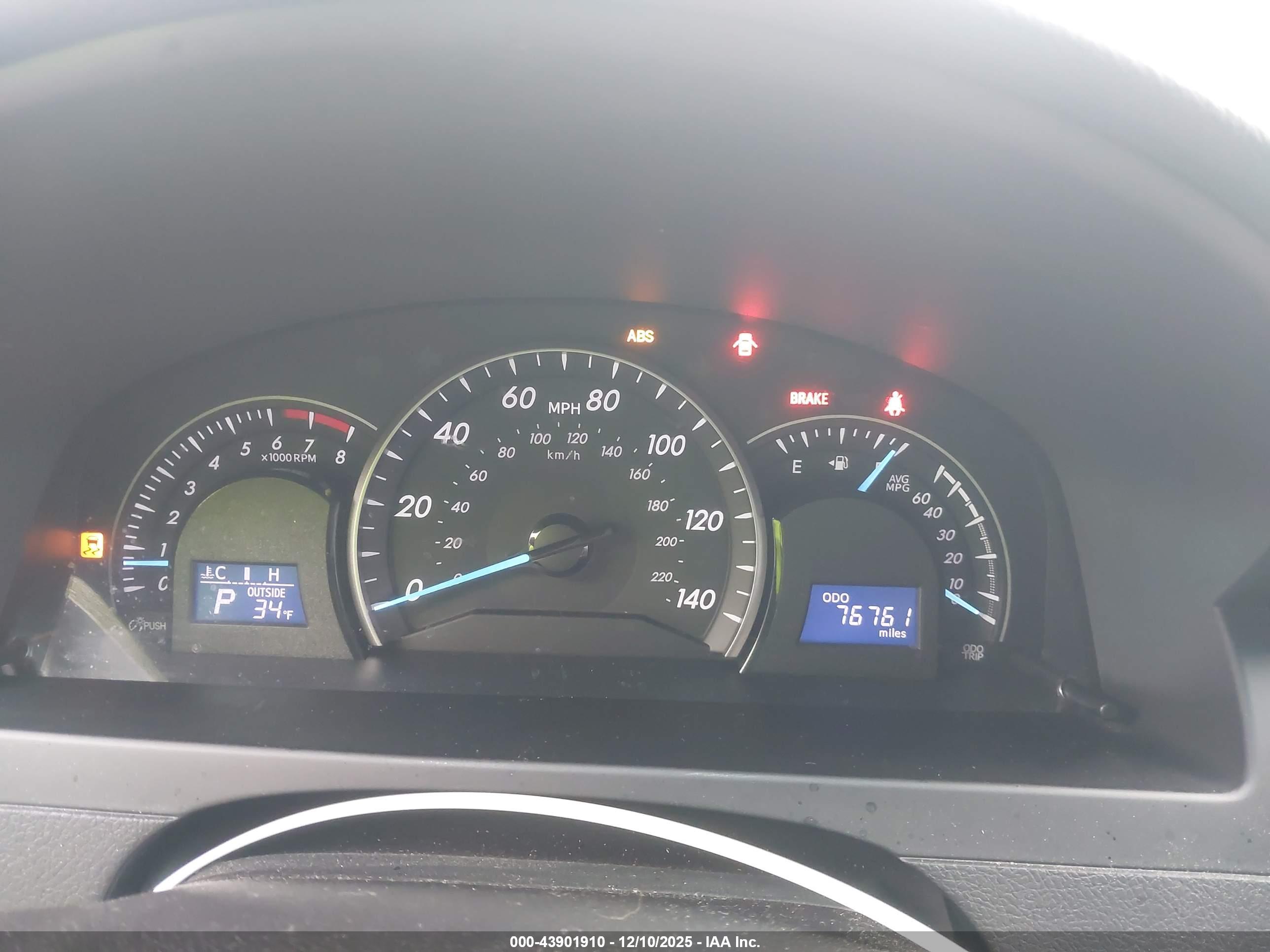 TOYOTA CAMRY image 7