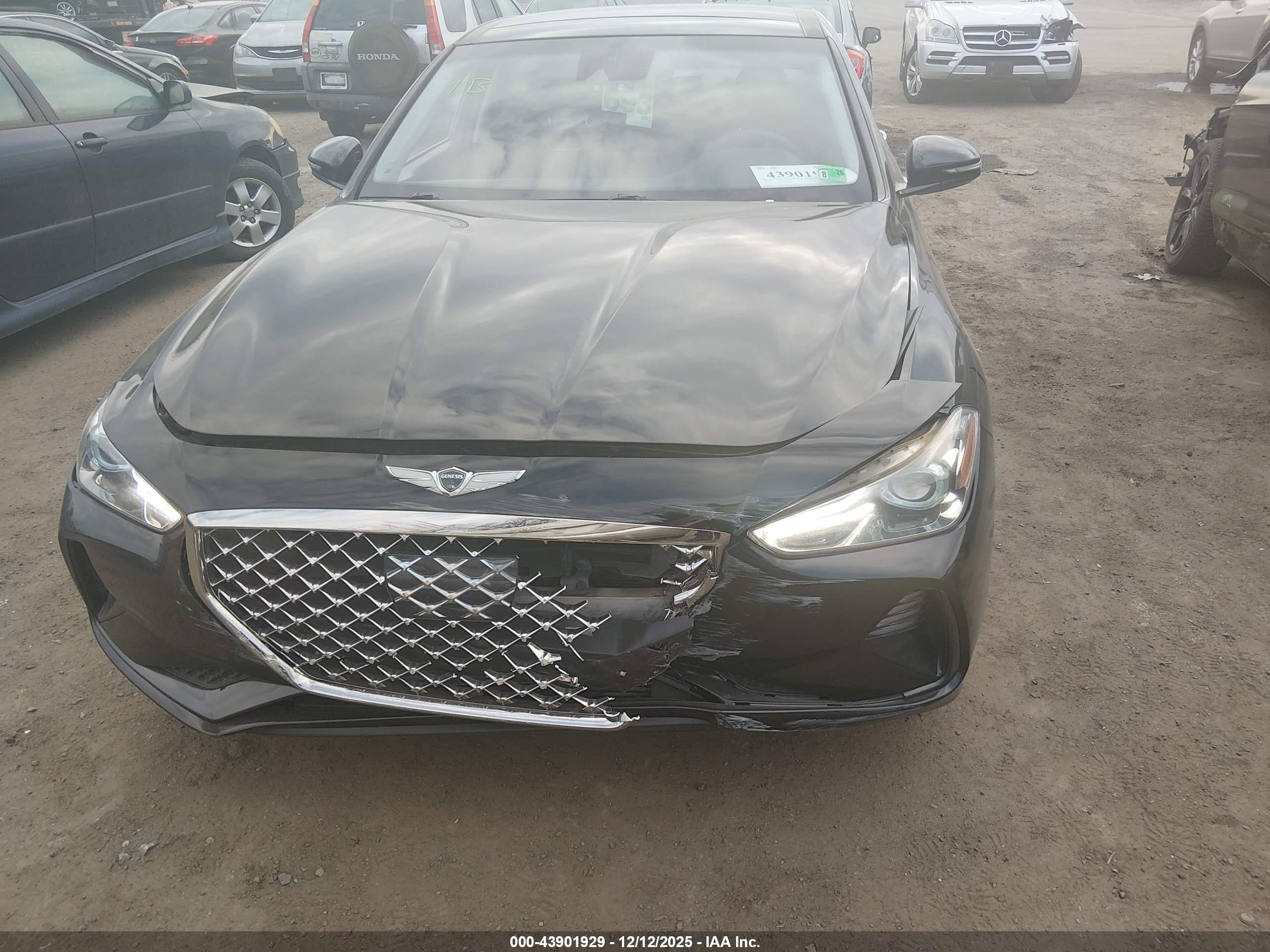 GENESIS G70 image 10