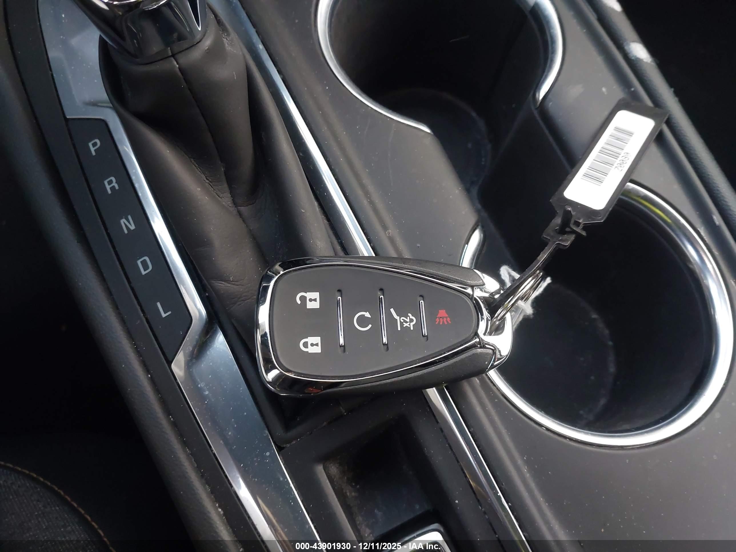 CHEVROLET EQUINOX image 11