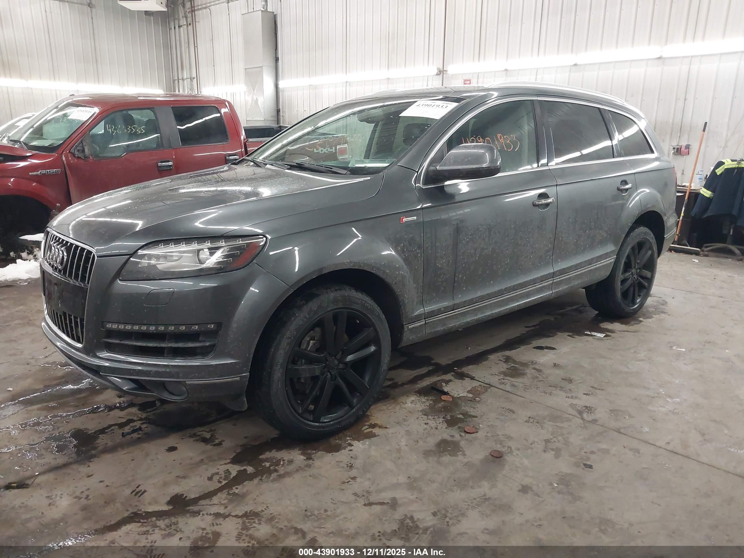 AUDI Q7 image 2