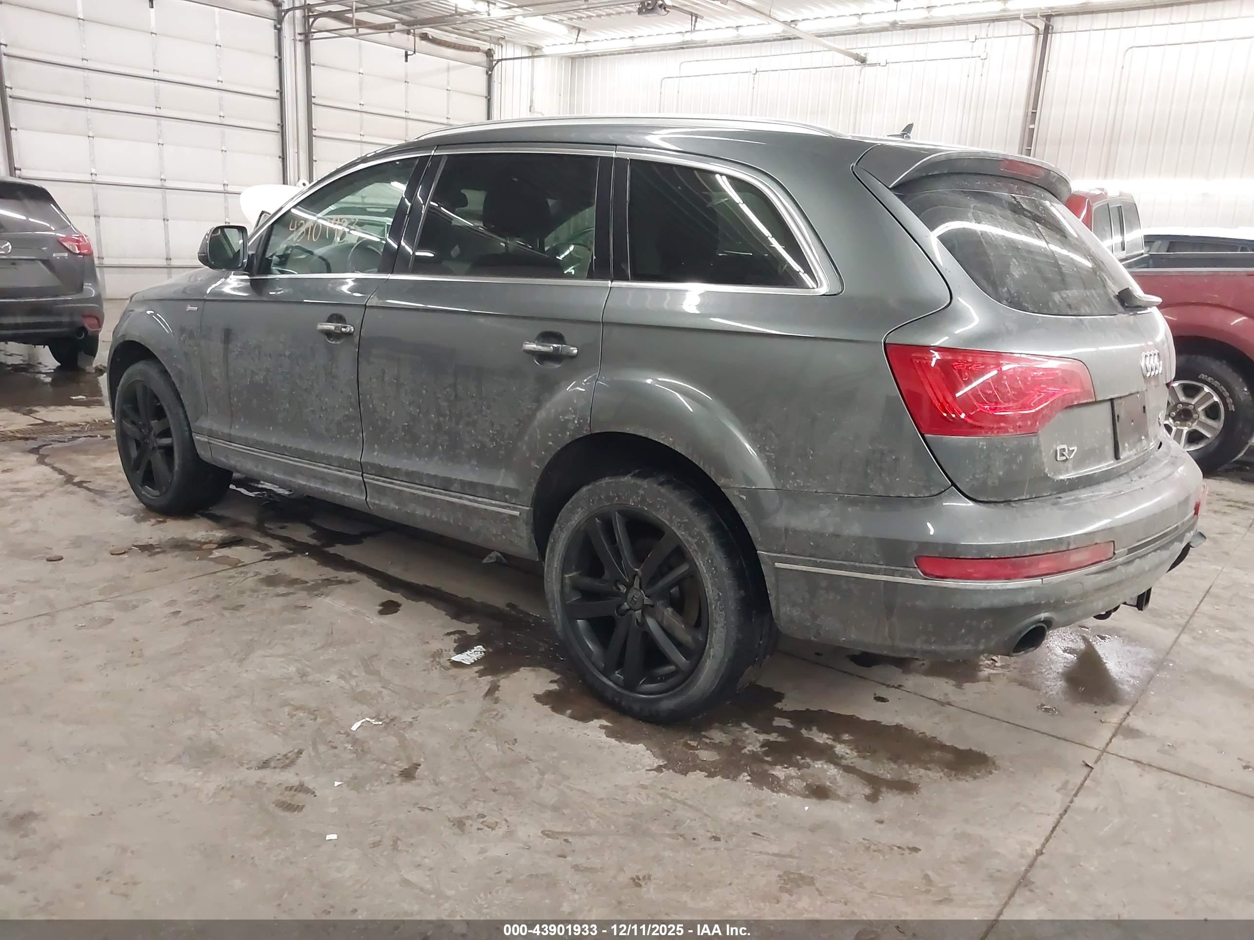 AUDI Q7 image 3