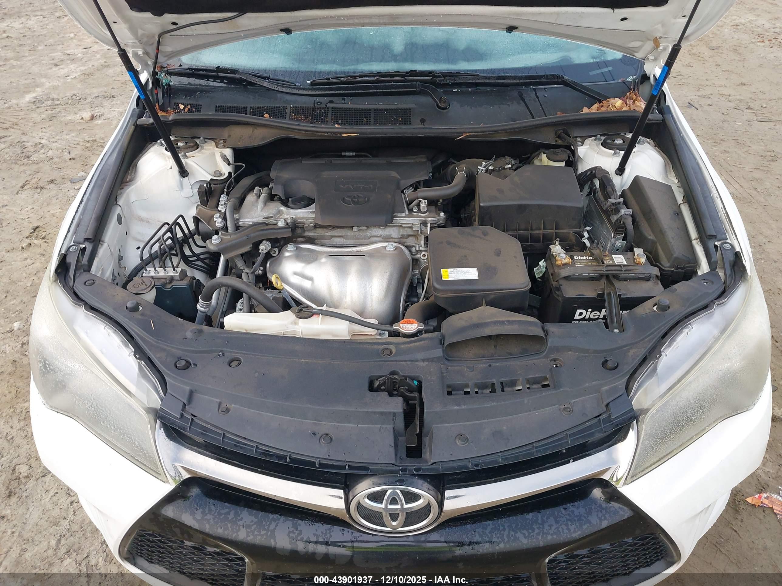 TOYOTA CAMRY image 10