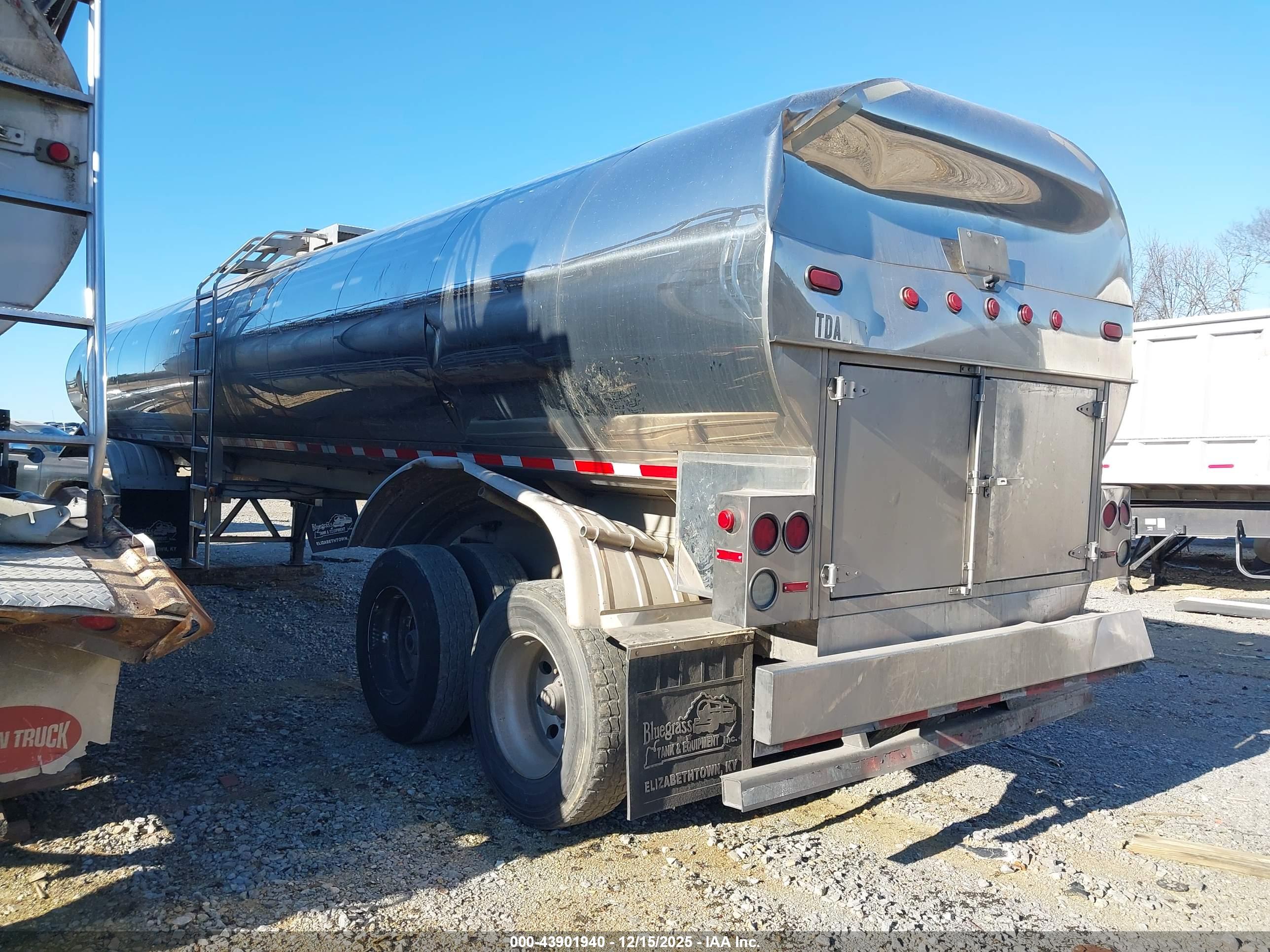 BLUEGRASS TANKER image 3