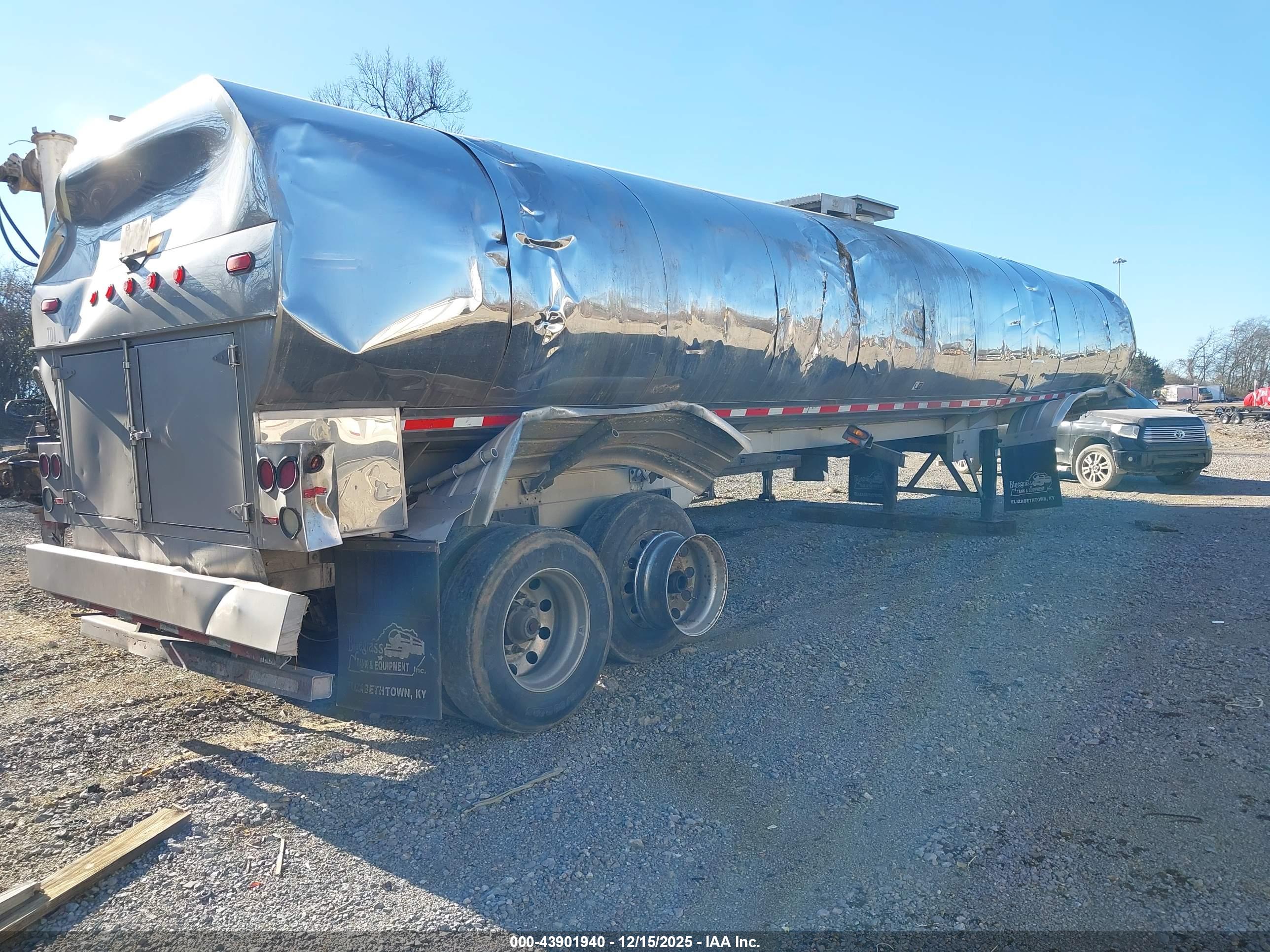 BLUEGRASS TANKER image 4