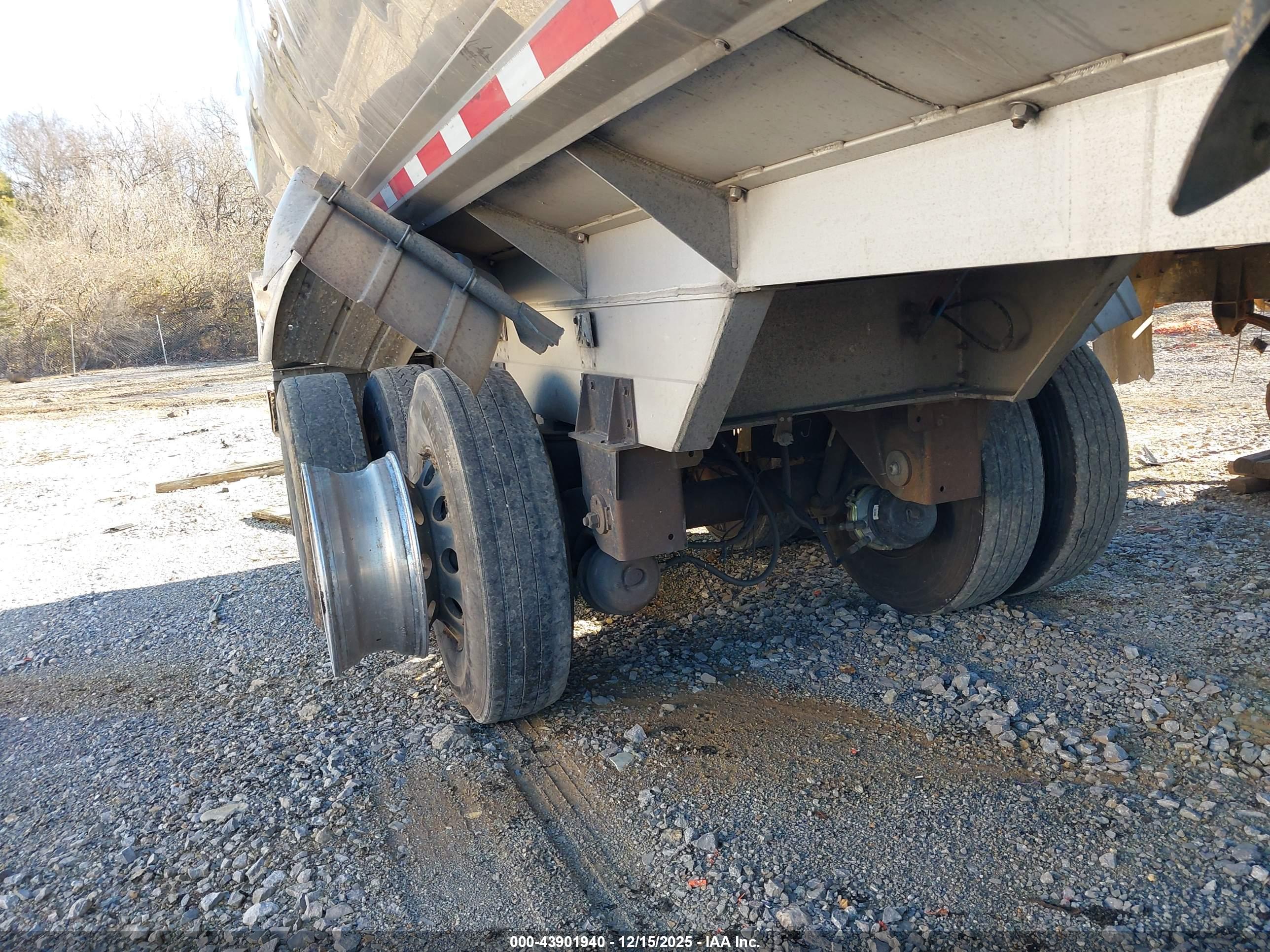 BLUEGRASS TANKER image 7
